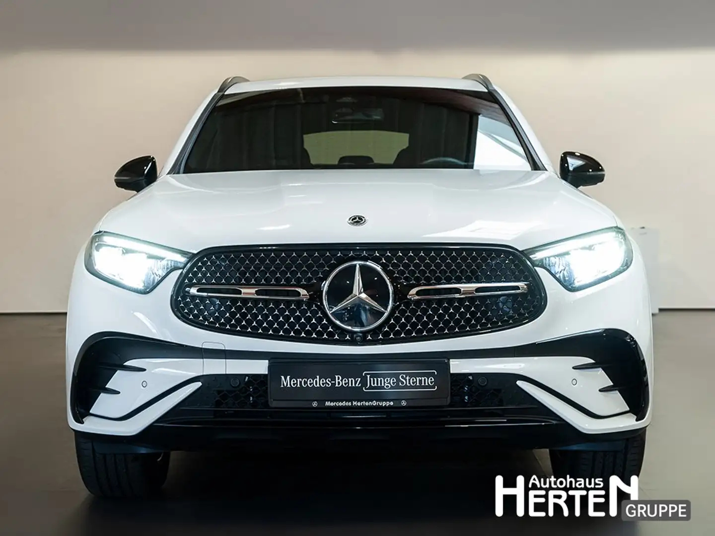 Mercedes-Benz GLC 300 de AMG+NIGHT+360°+AHK+LED+DISTONIC+NAVI Weiß - 2