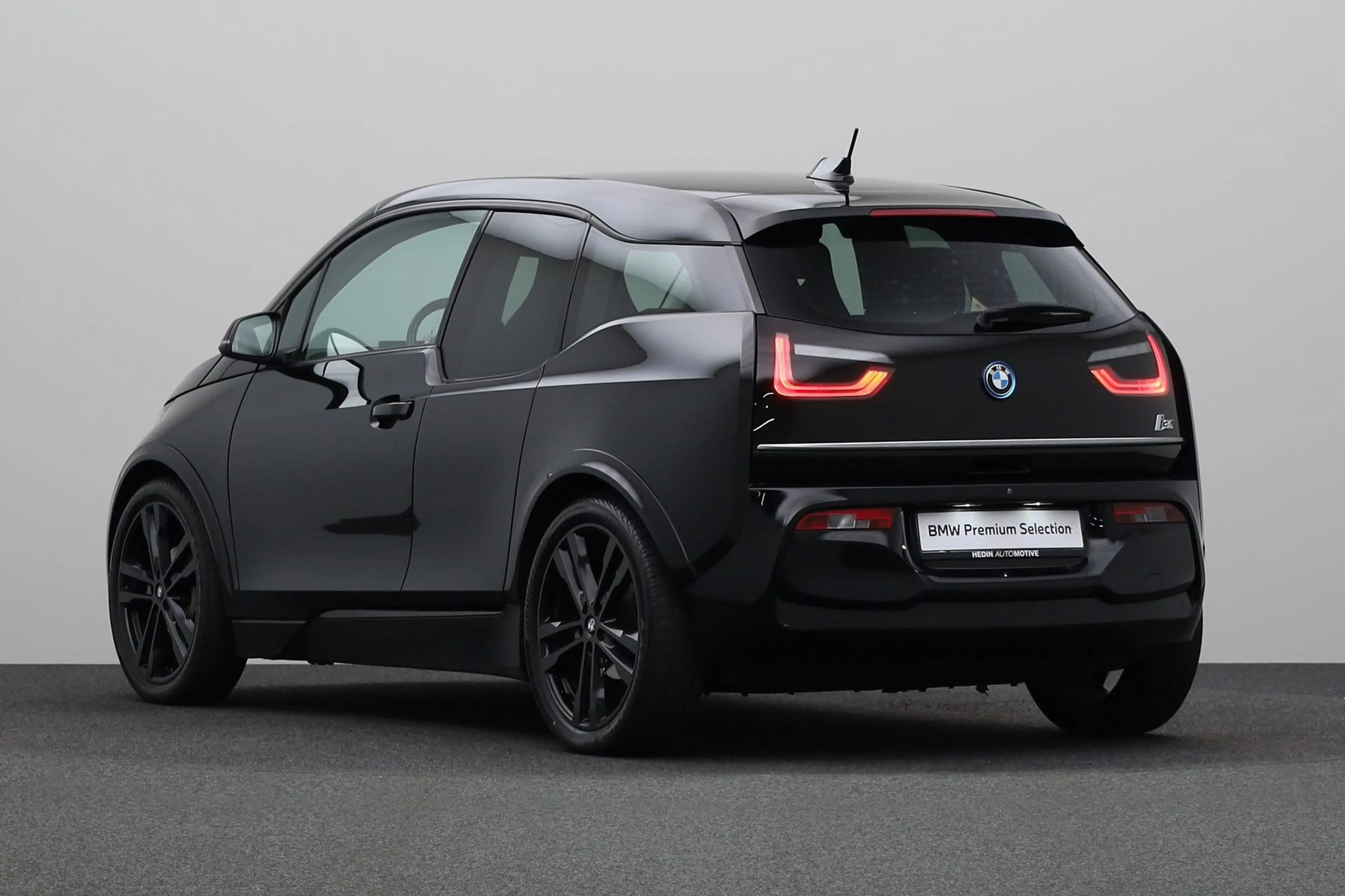 BMW i3 S Executive Edition 120Ah 42 kWh | DAB-Tuner | PDC — photo 13