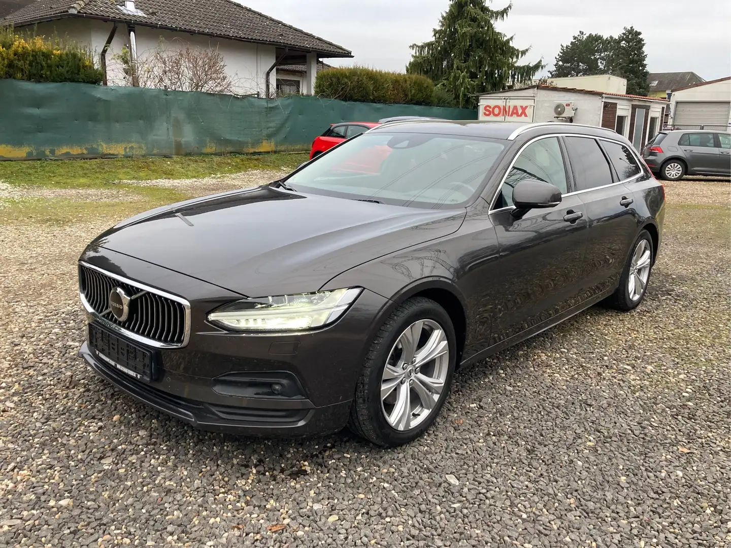 Volvo V90 Momentum Pro Kombi LED Leder Kamera ACC PDC S-Heft Grau - 2