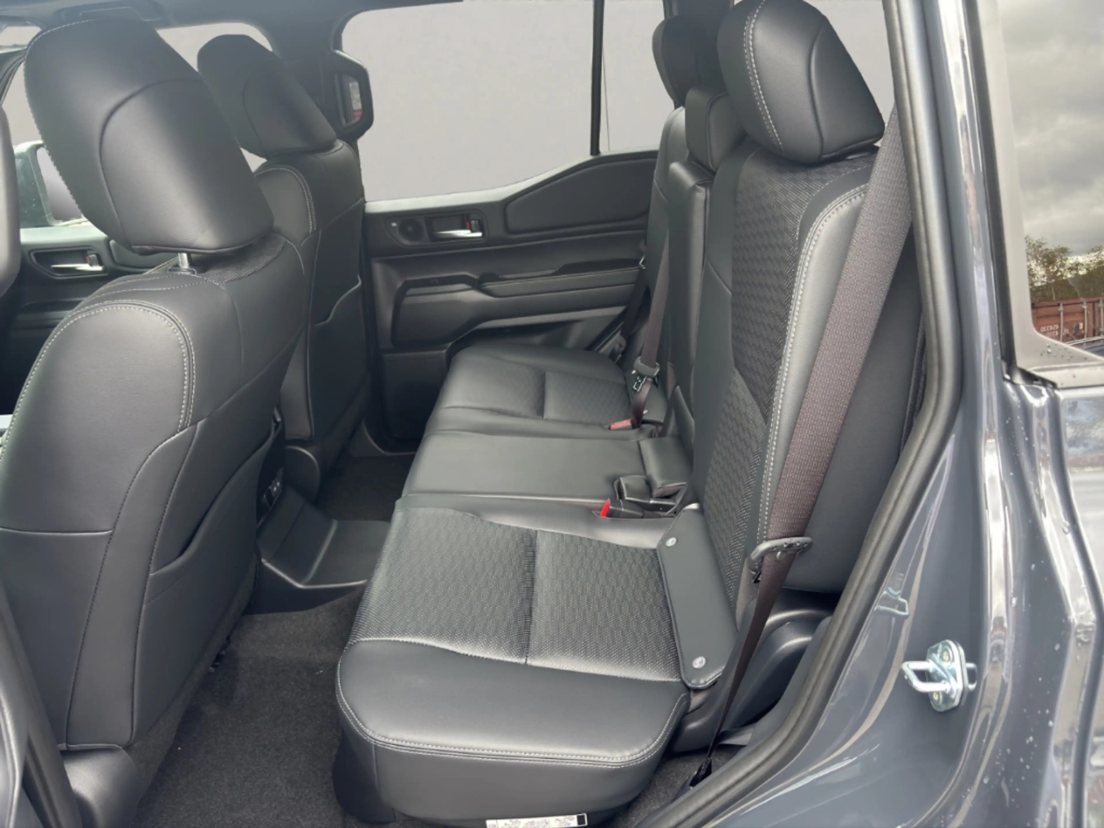 Toyota Land Cruiser LOUNGE+JBL+KAMERA+NAV+PANO+SOFORT — photo 10