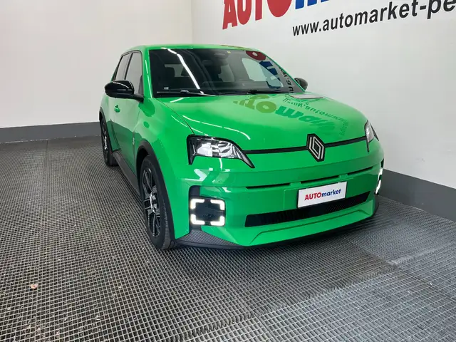 Renault R 5 E-Tech Techno comfort range 150cv