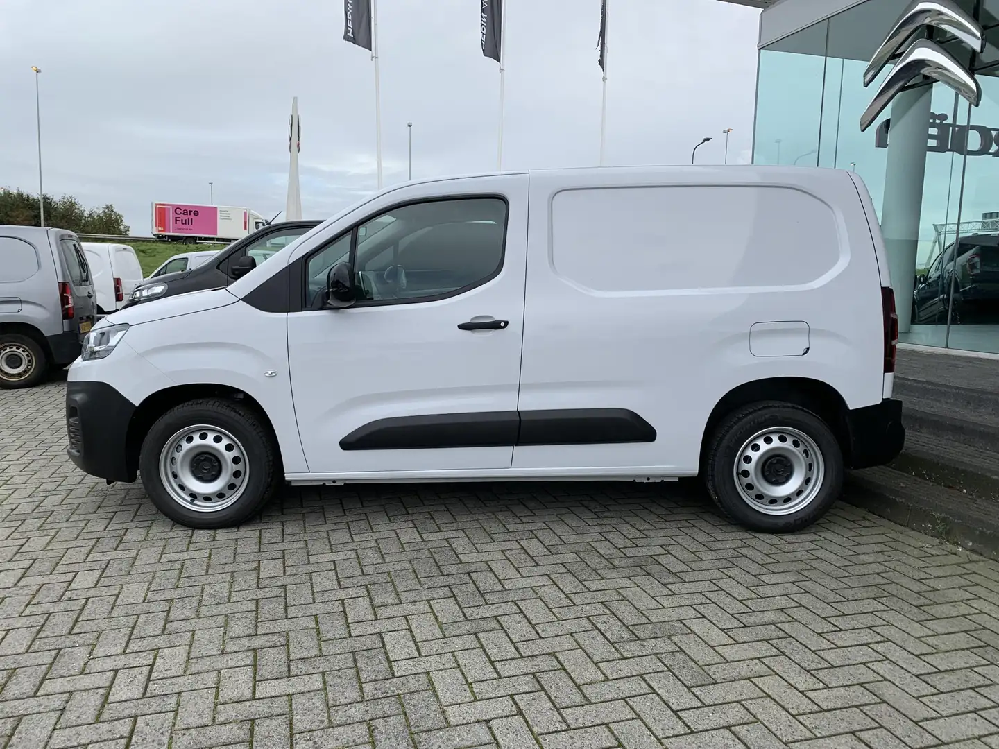 Citroen Berlingo 1.5 BlueHDi 130PK Automaat L1 | Navigatie via App Blanc - 2
