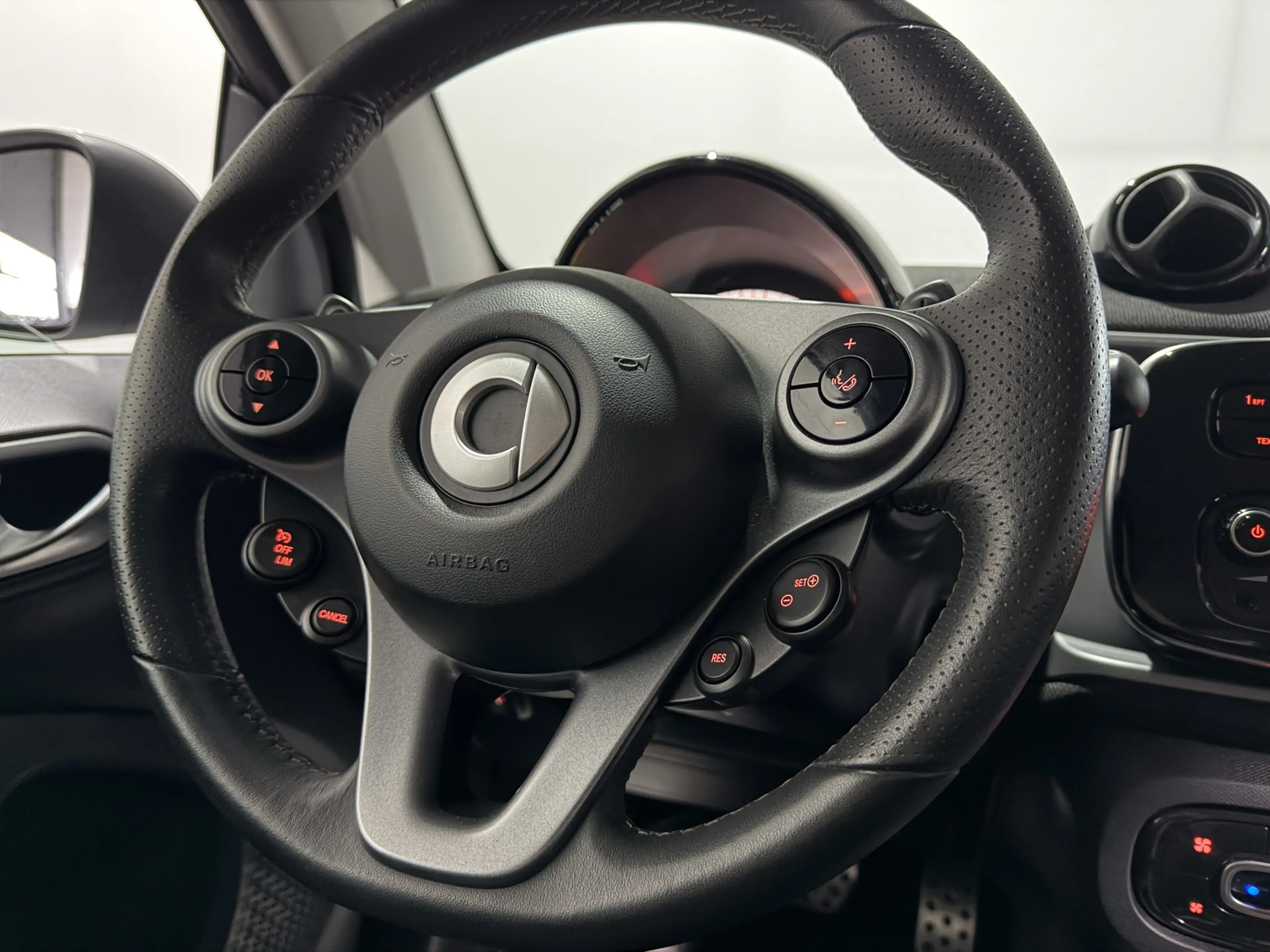 smart forTwo 1.0 Turbo Passion - Automaat - Airco / Bluetooth — photo 11