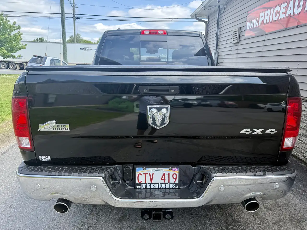 RAM 1500 снимка RAM 1500