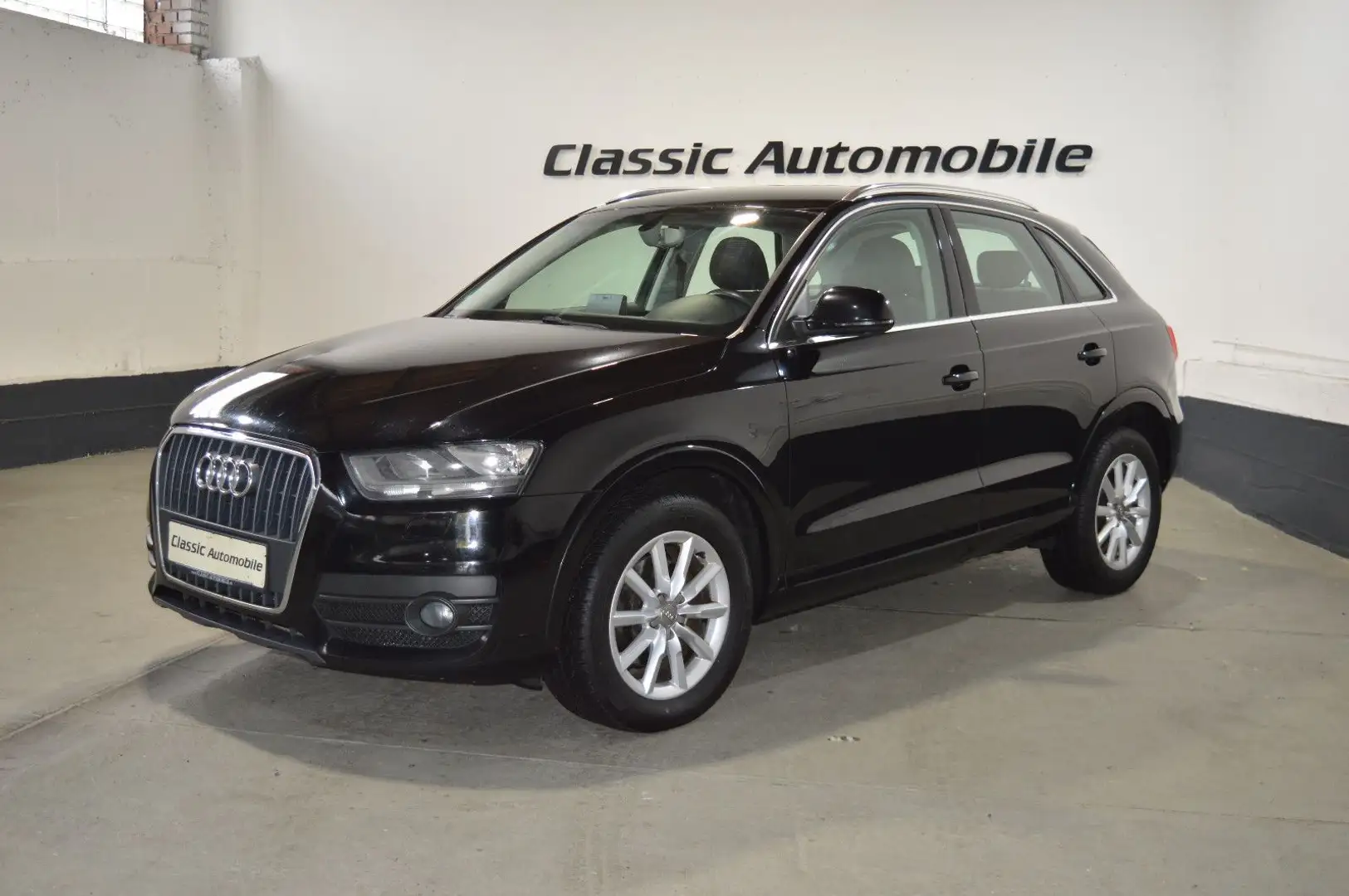 Audi Q3 2.0 TDI*Navi*Isofix-Aufnahmen* Schwarz - 1