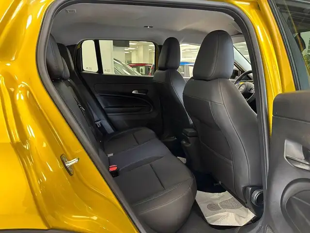 Jeep Avenger view 9