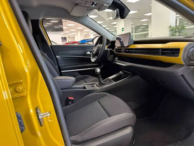 Jeep Avenger view 7