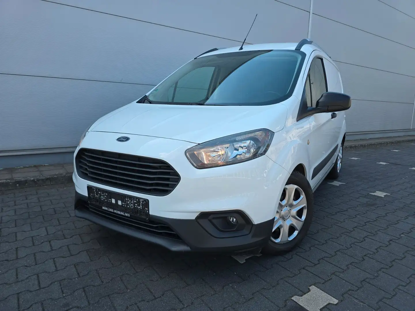 Ford Transit Courier Trend Blanc - 2