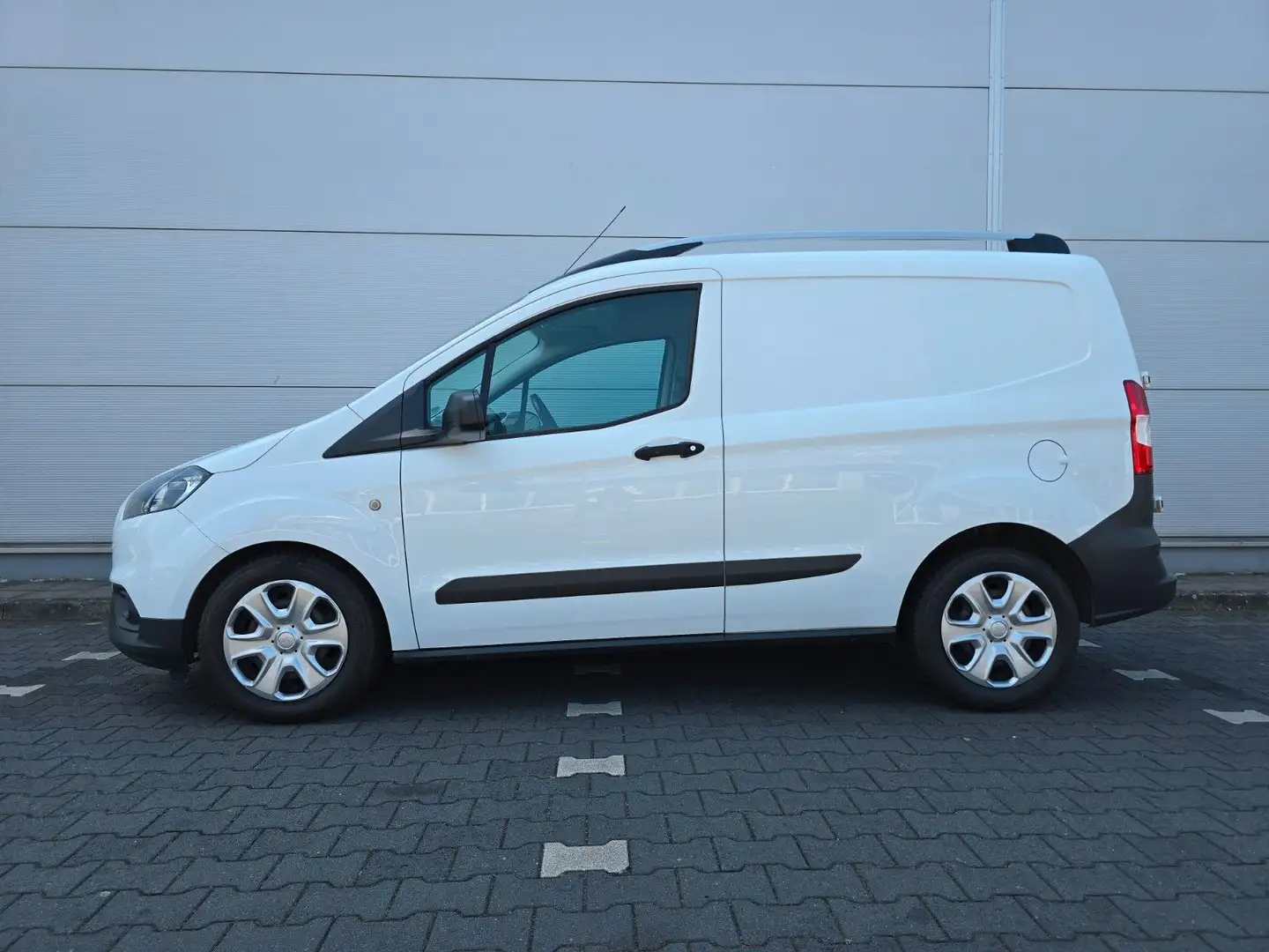 Ford Transit Courier Trend Blanc - 1