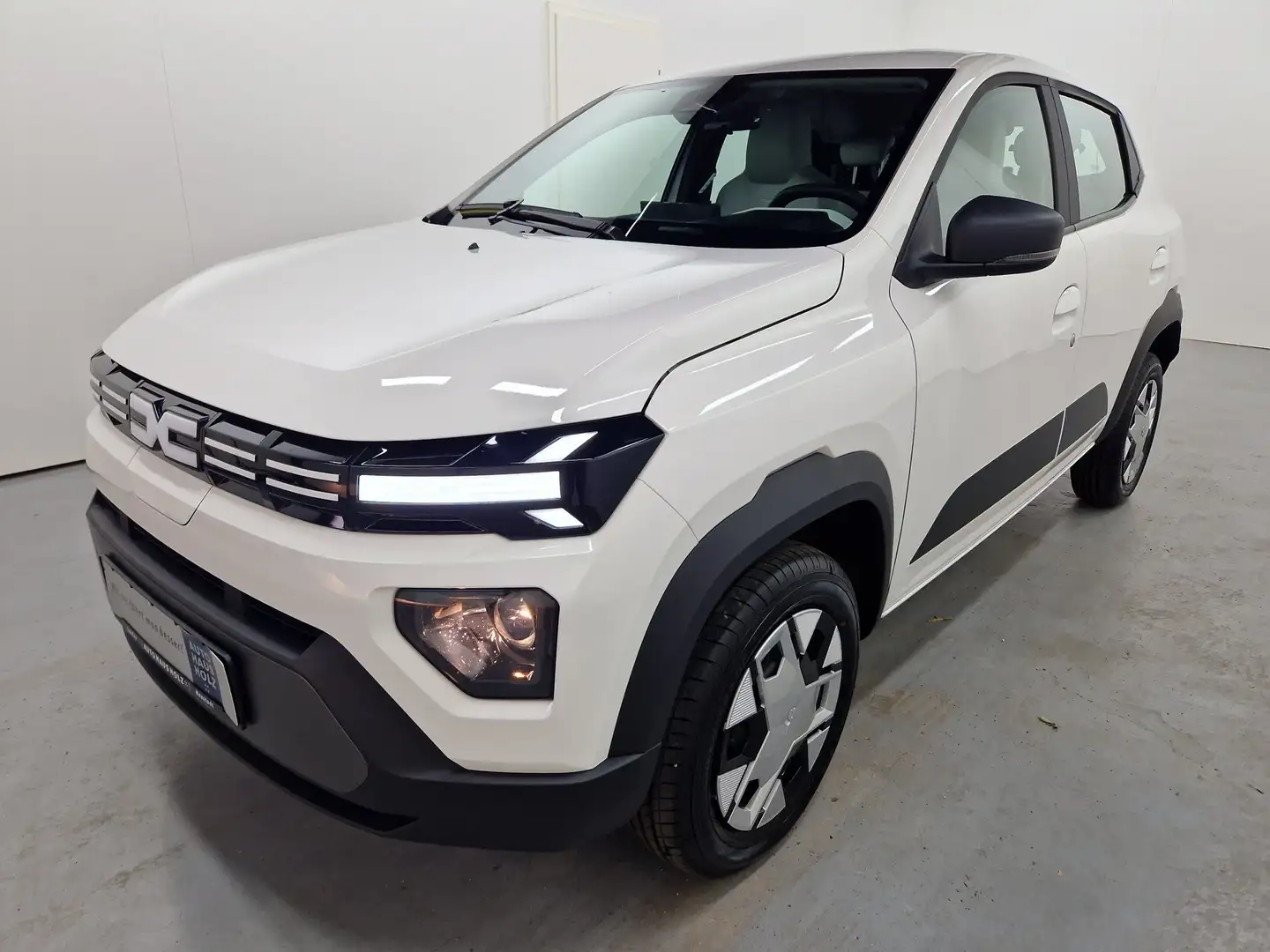Dacia Spring Expression Electric 45 Techno Белый - 1