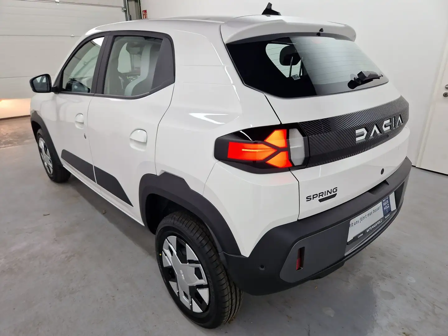 Dacia Spring Expression Electric 45 Techno Белый - 2