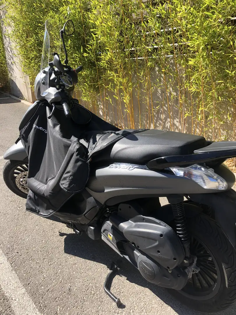 Piaggio Beverly 300 Beverly 300 Gris - 2