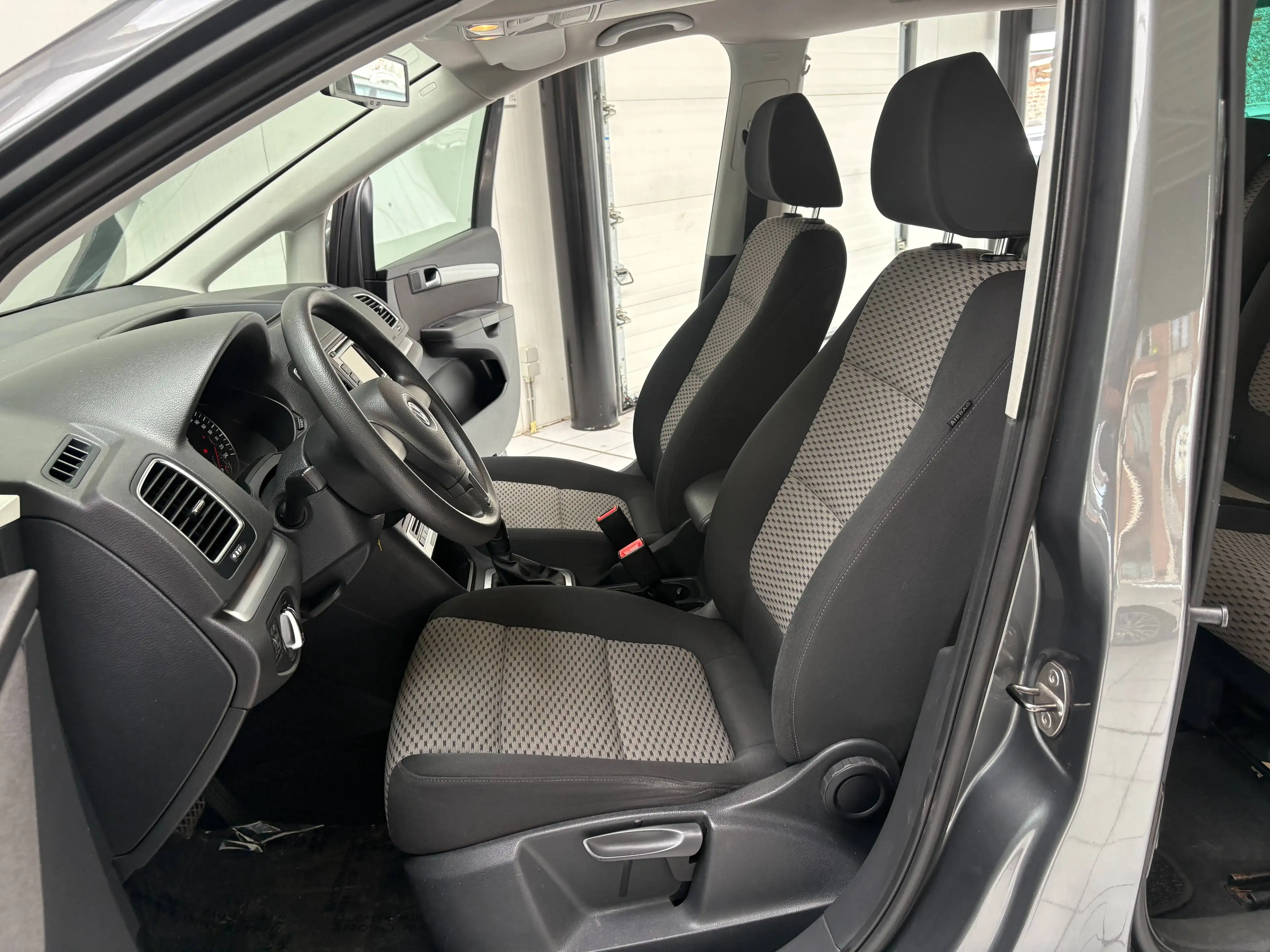 Volkswagen Sharan Sharan 2.0 TDi *7PL * GPS * PDC * JANTES * 1ER PROP * — photo 14