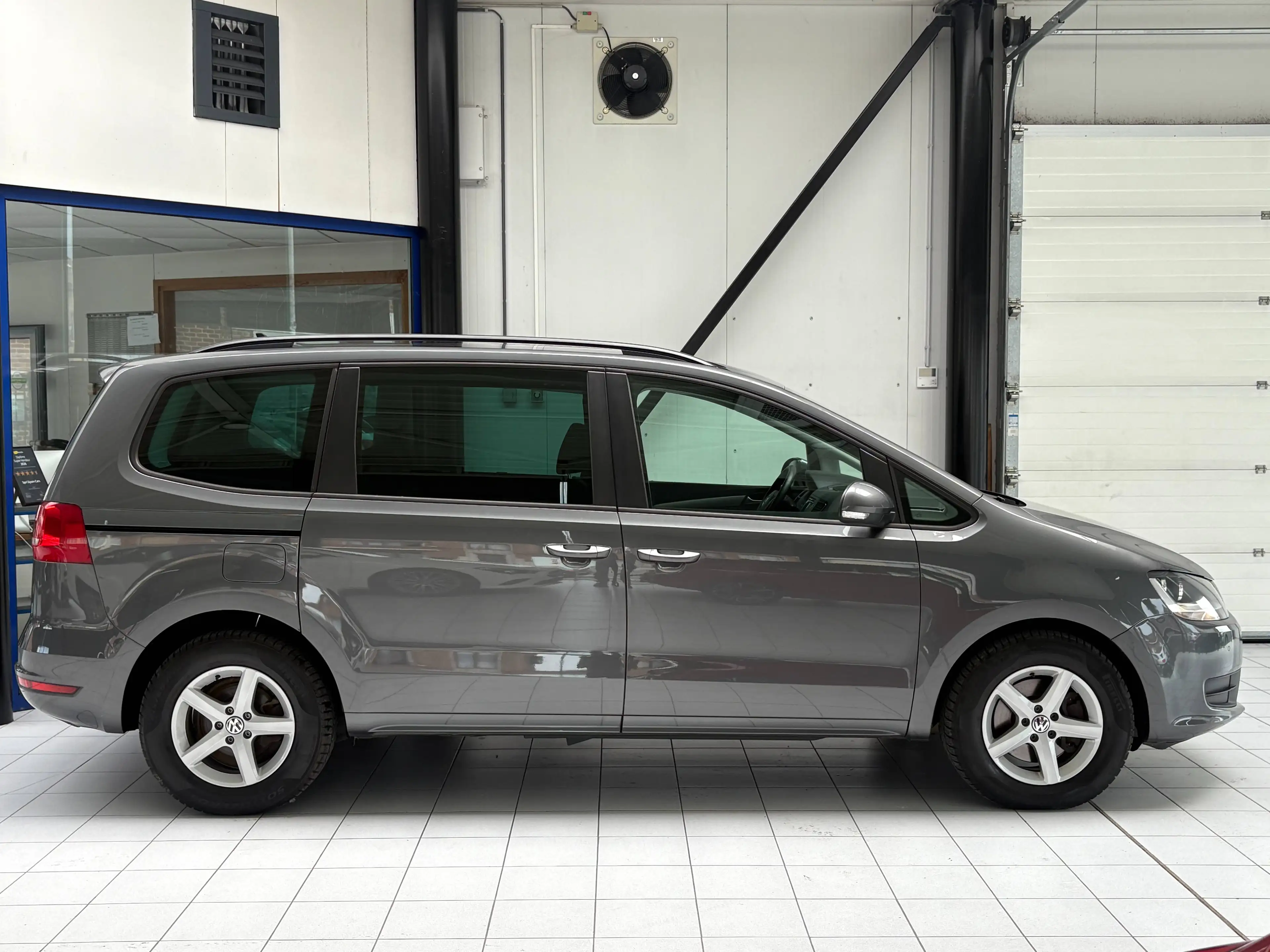 Volkswagen Sharan Sharan 2.0 TDi *7PL * GPS * PDC * JANTES * 1ER PROP * — photo 6
