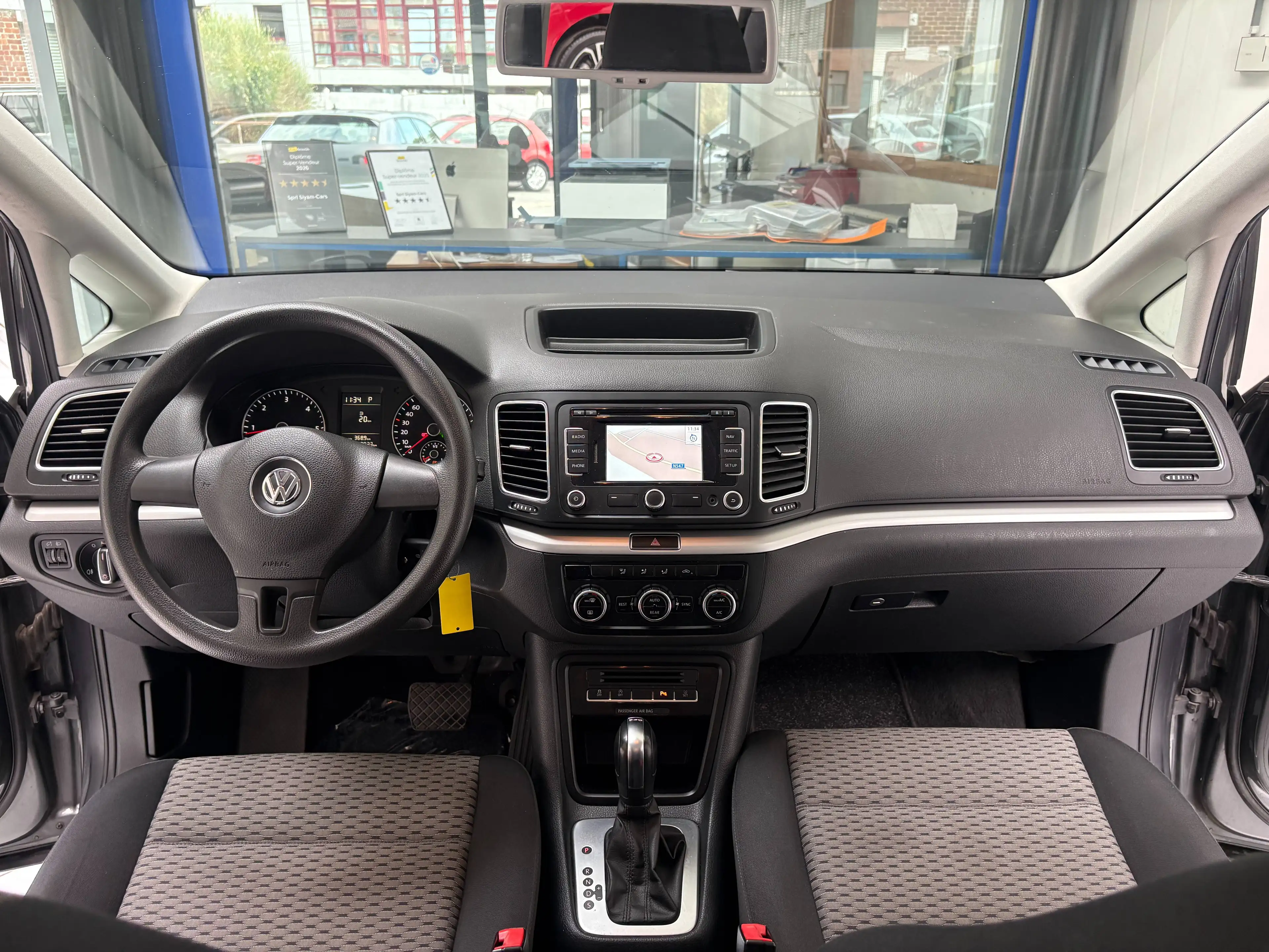 Volkswagen Sharan Sharan 2.0 TDi *7PL * GPS * PDC * JANTES * 1ER PROP * — photo 11