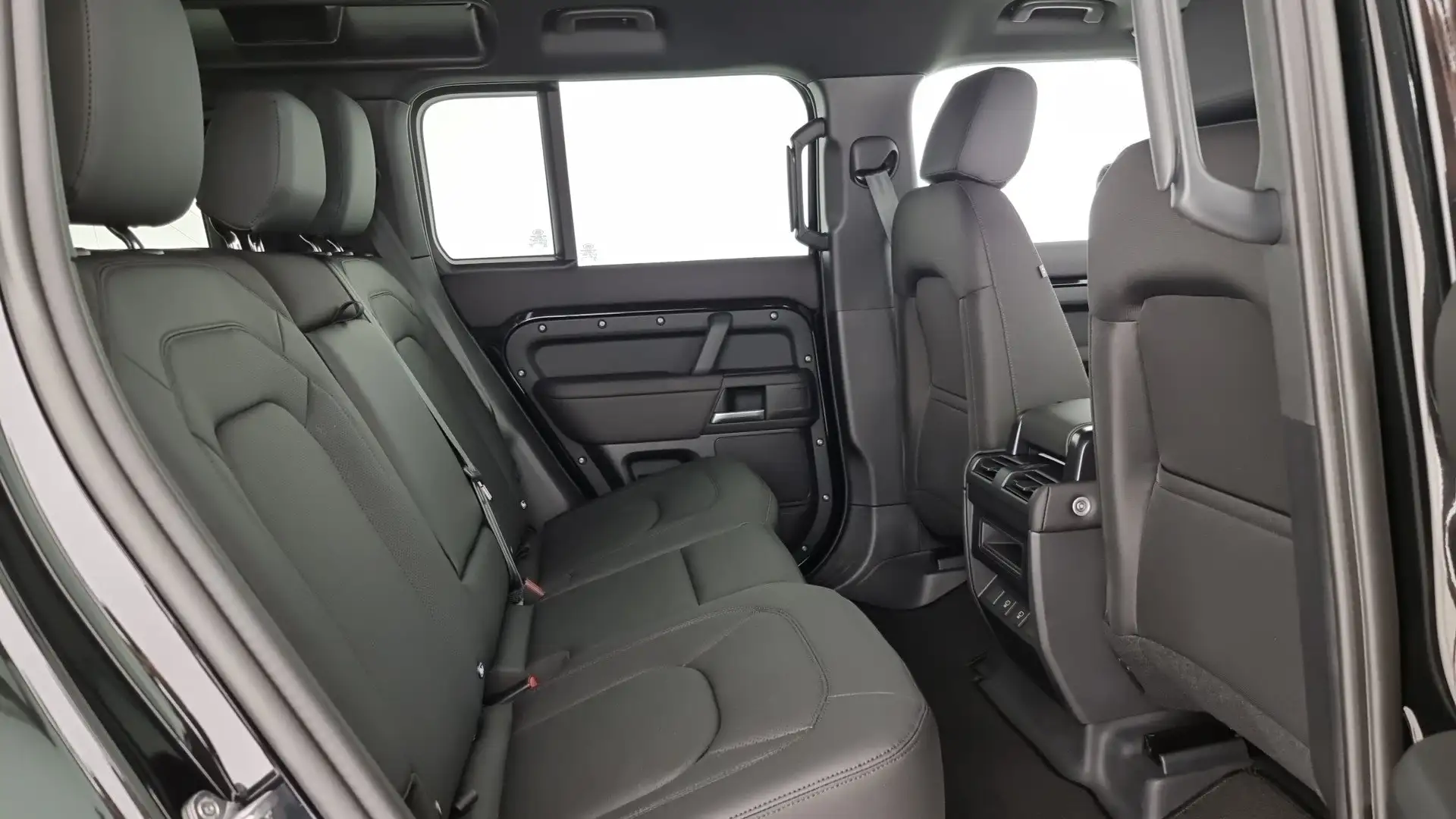Land Rover Defender 110 3.0D I6 200 CV AWD Auto S Nero - 2
