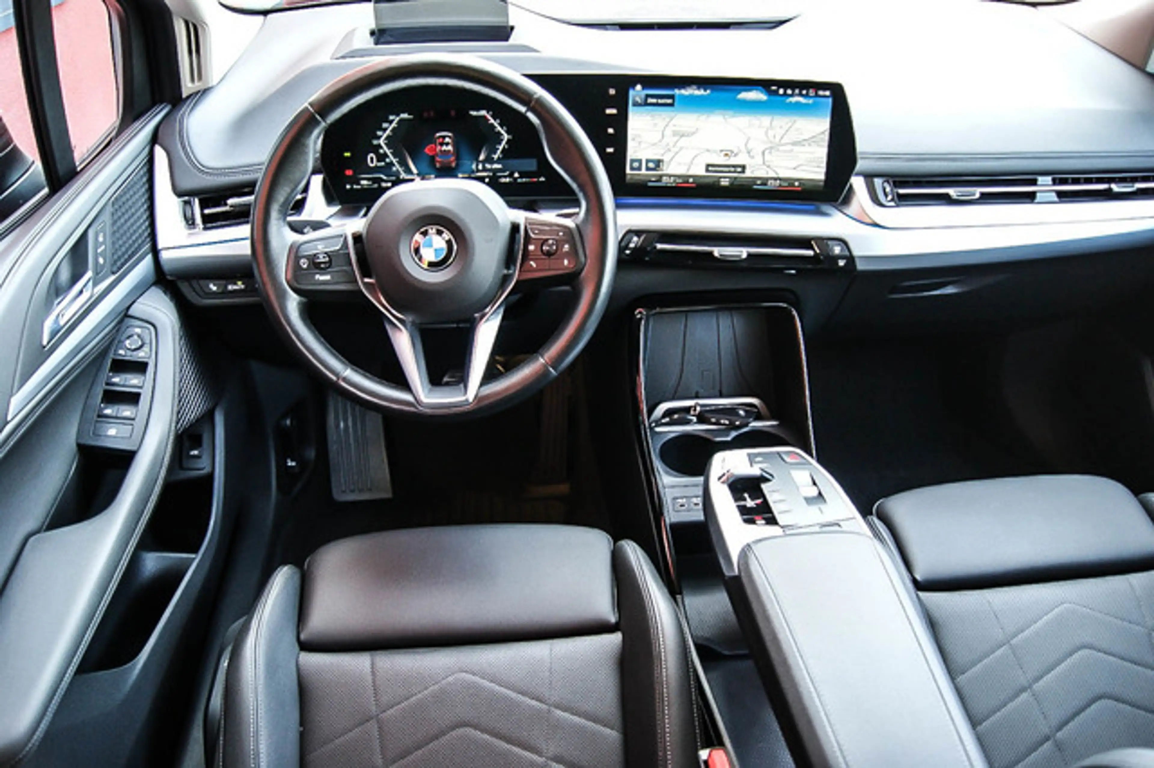 BMW 223 Active Tourer i xDrive LEDER HEAD-UP SPORT 4 — photo 7