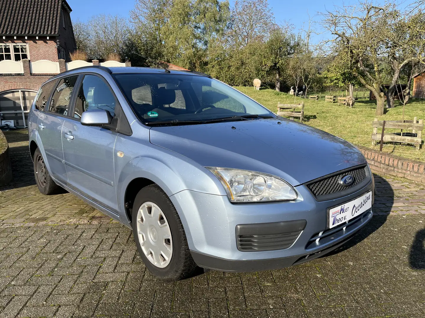Ford Focus Wagon 1.6-16V Trend Airco Blu/Azzurro - 1