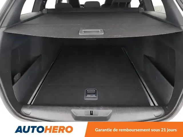 Peugeot 308 view 17