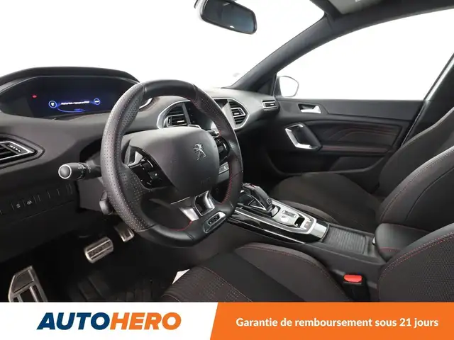 Peugeot 308 view 11