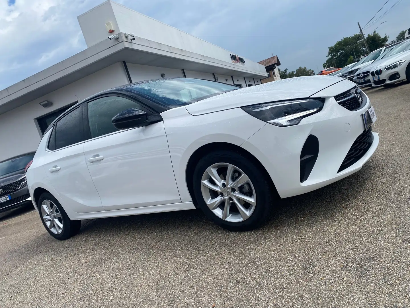 Opel Corsa 1.2 Elegance 75cv Weiß - 2