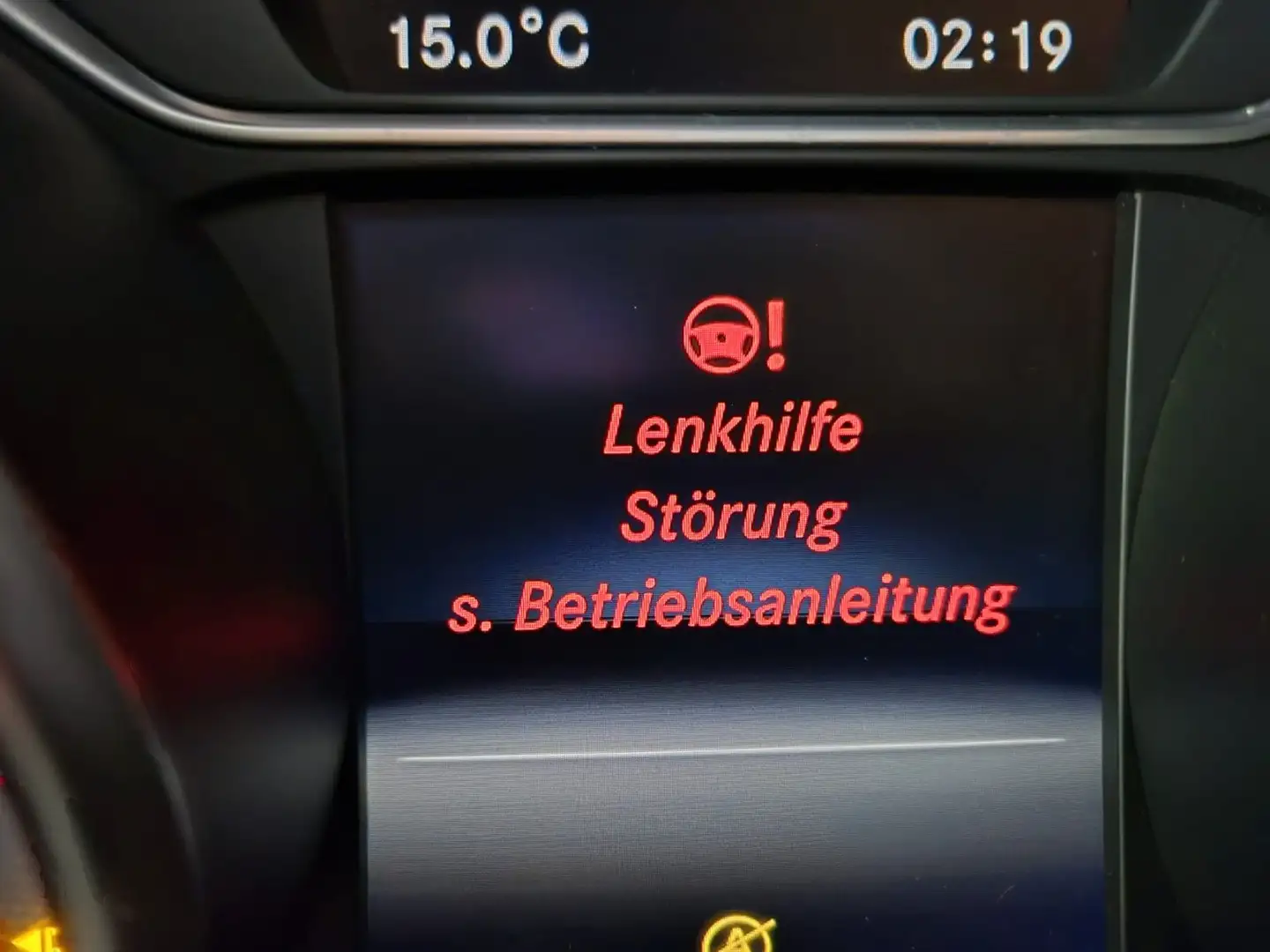 Mercedes-Benz CLA 200 Shooting Brake Servolenkung defekt Schwarz - 1