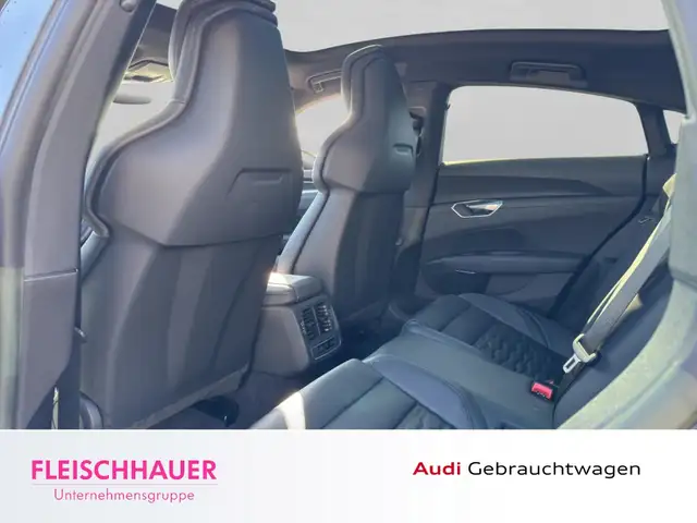 Audi E-Tron view 14