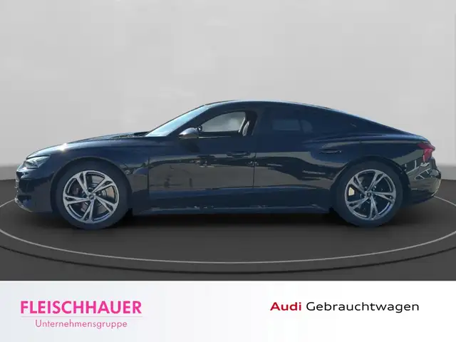 Audi E-Tron view 3