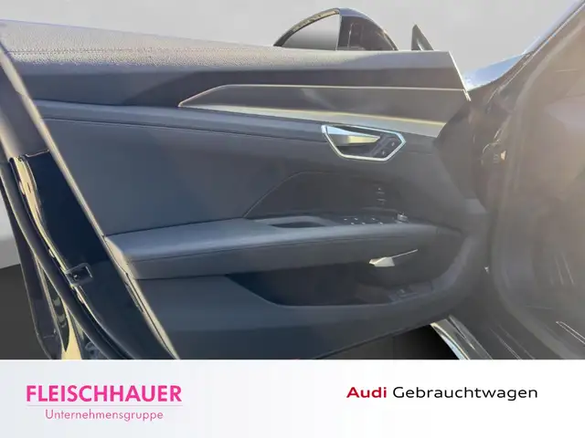 Audi E-Tron view 13