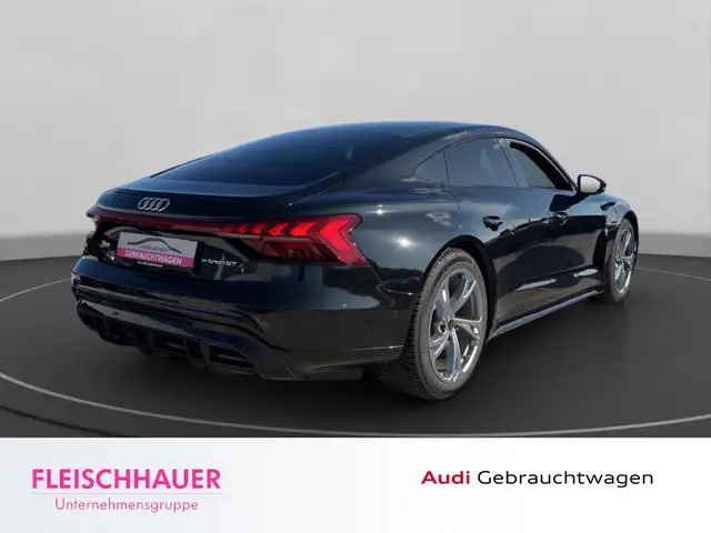 Audi E-Tron view 7