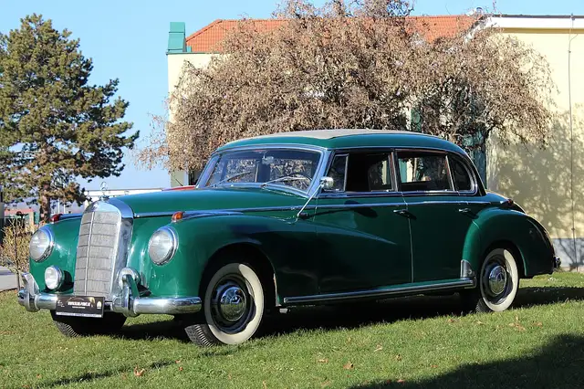 Mercedes-Benz 300 "Adenauer" mit österr. EZ