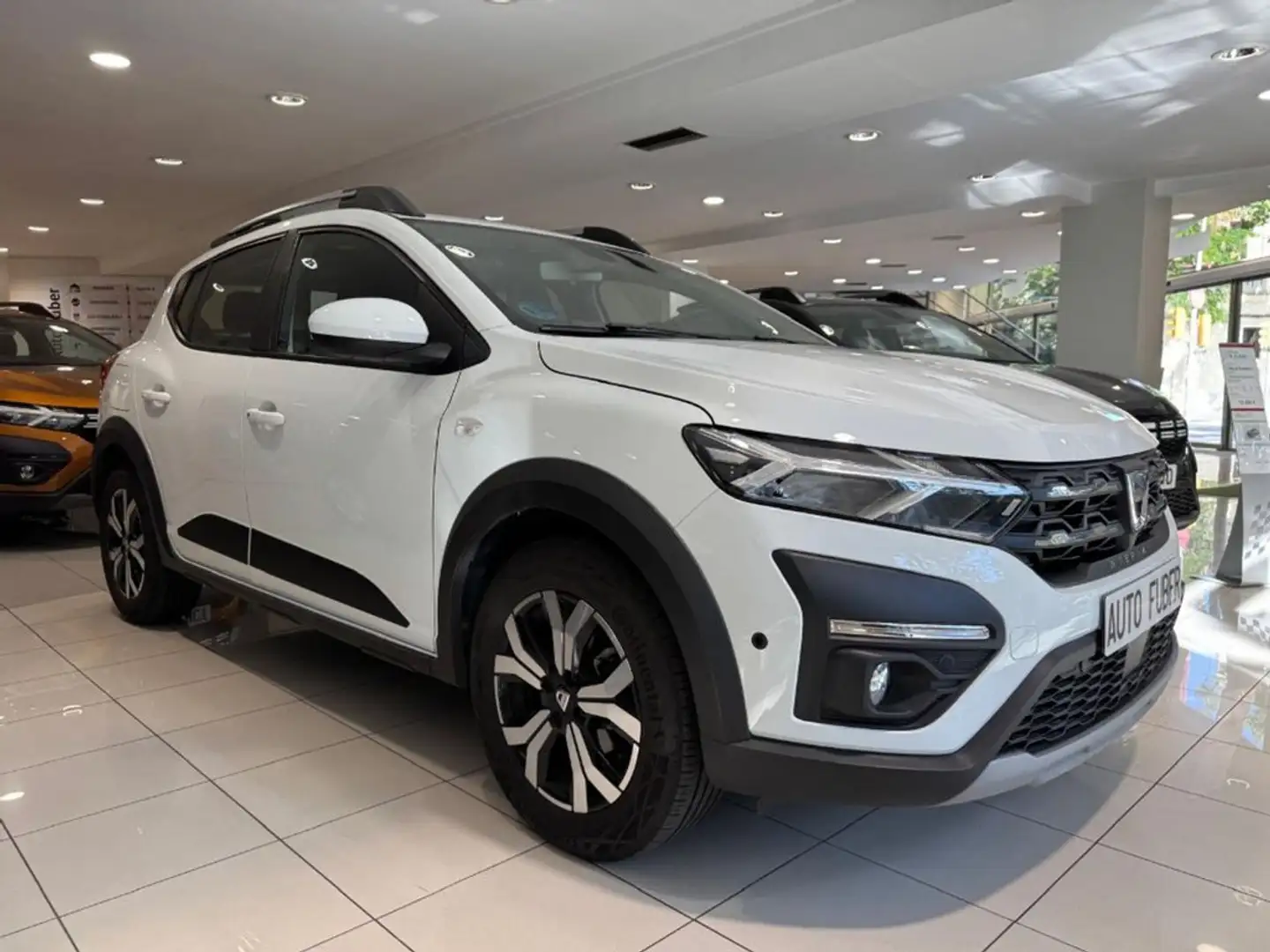 Dacia Sandero CONFORT Blanco - 1