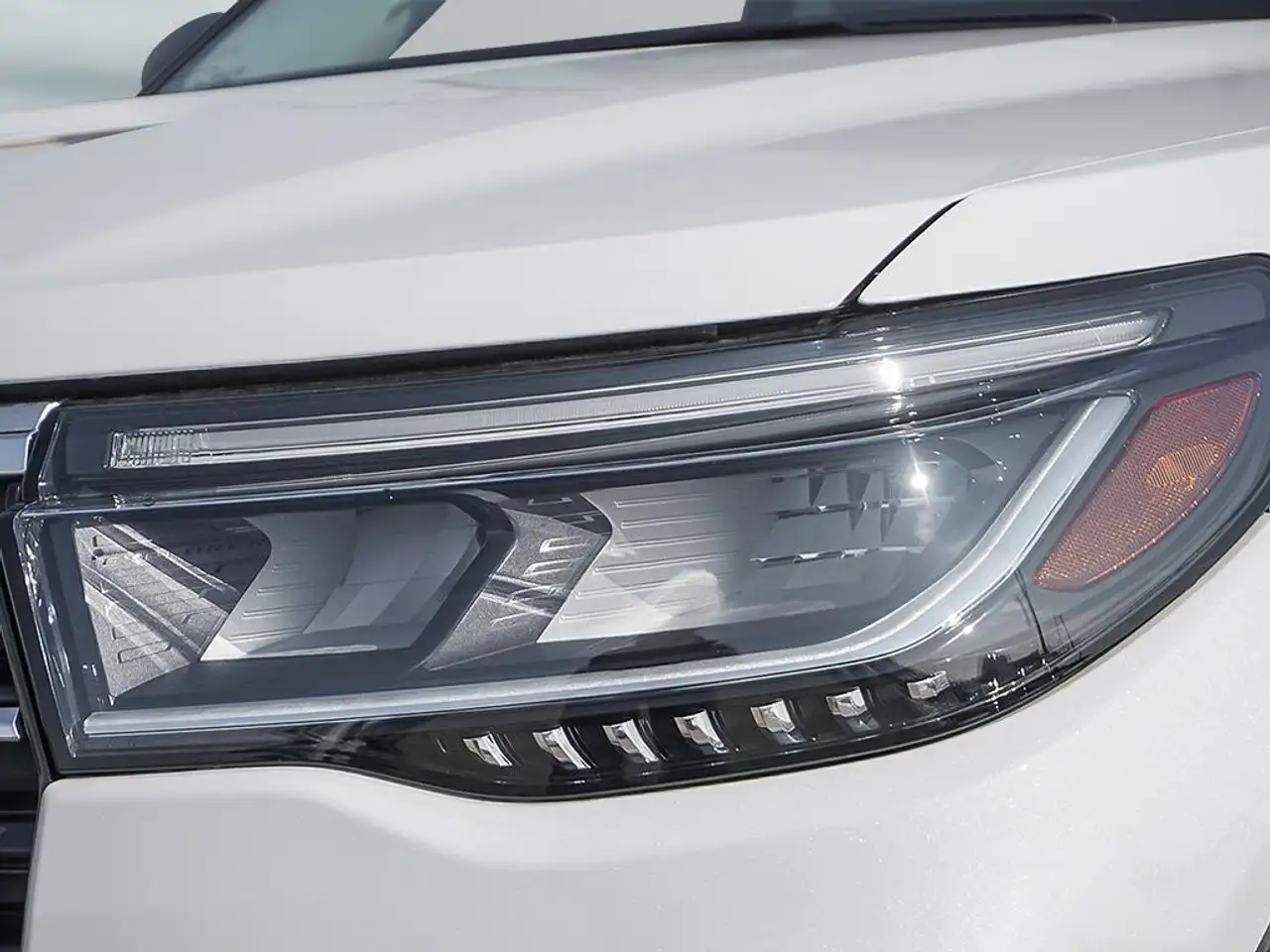Ford Explorer снимка Ford Explorer