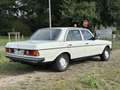 Mercedes-Benz 250 Mercedes w123 250 6 cilinder 137.000km - thumbnail 2