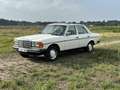 Mercedes-Benz 250 Mercedes w123 250 6 cilinder 137.000km - thumbnail 5