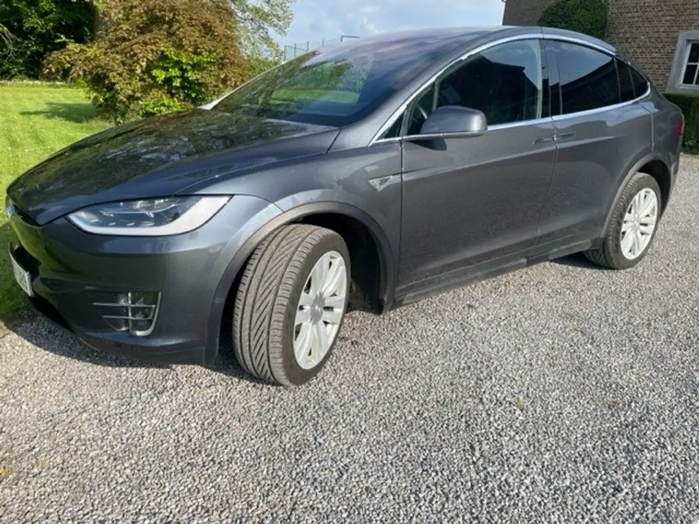 Tesla Model X Model X 90 kWh Dual Motor Šedá - 1