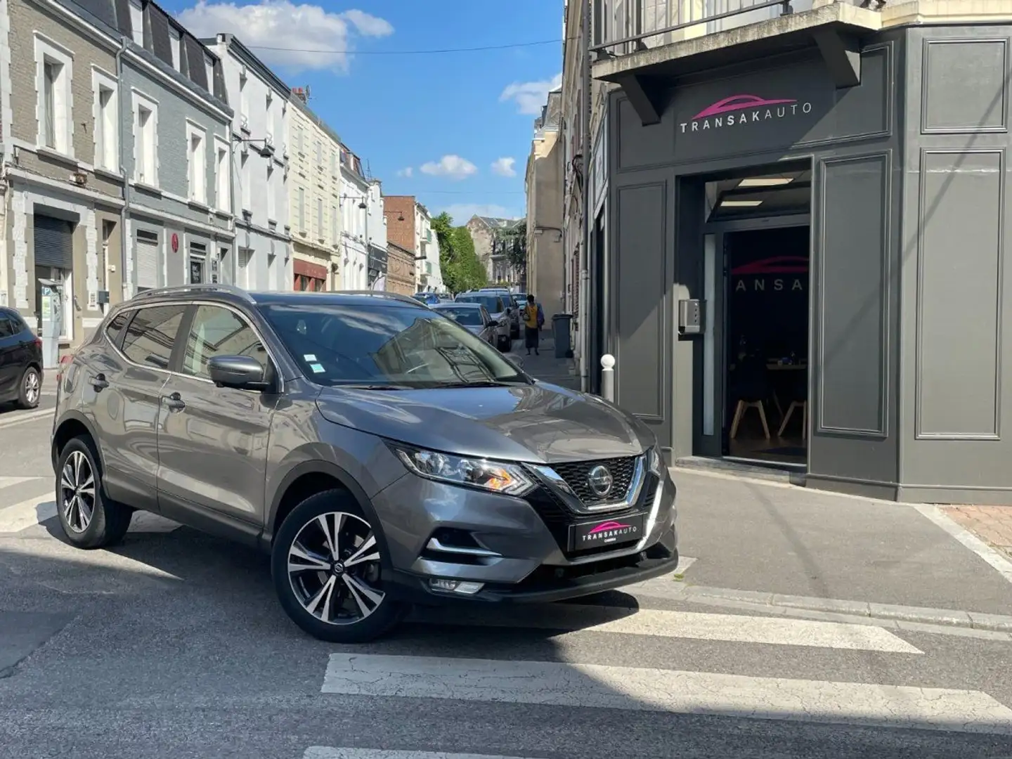 Nissan Qashqai 1.5 dCi 115 N-CONNECTA /TOIT OUVRANT/ APPLE CARPLAY/ TOIT PANORAMIQUE Grigio - 1