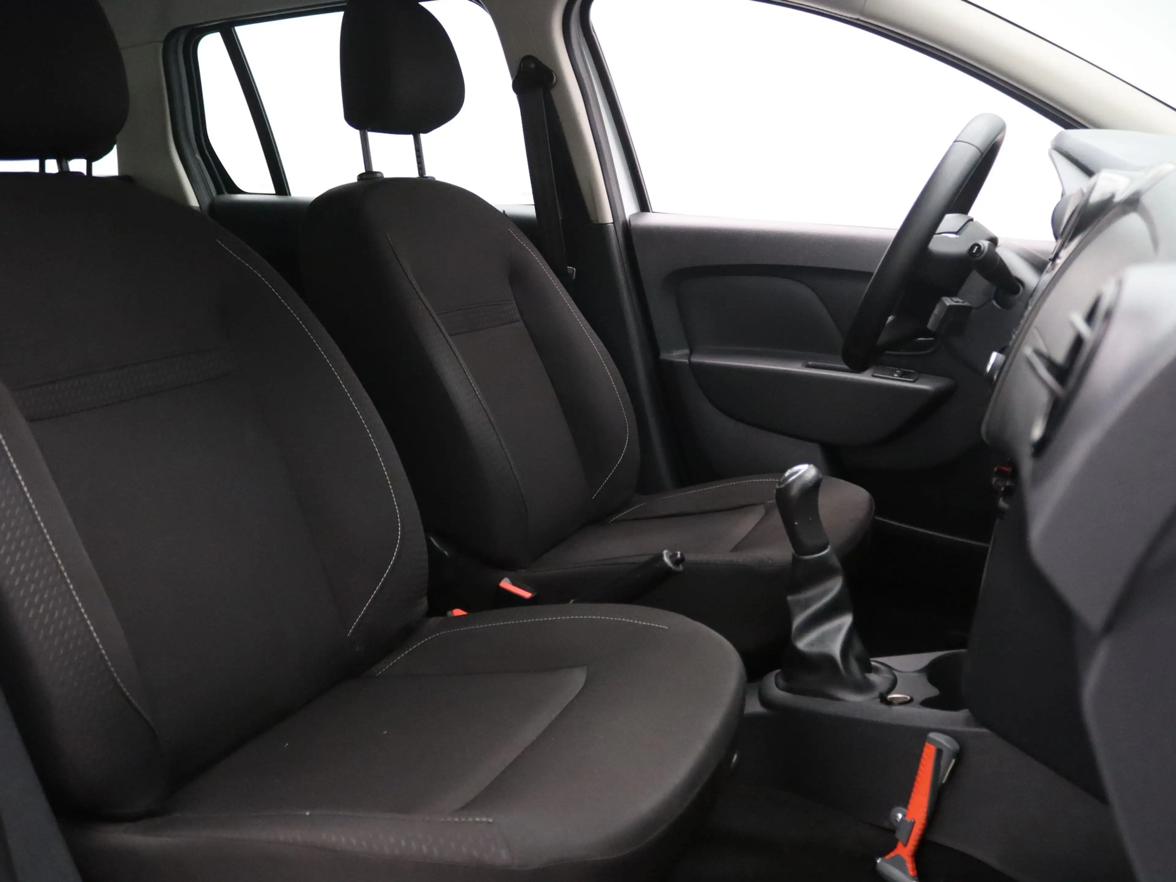 Dacia Logan MCV 100pk TCe Essential Airco — photo 22