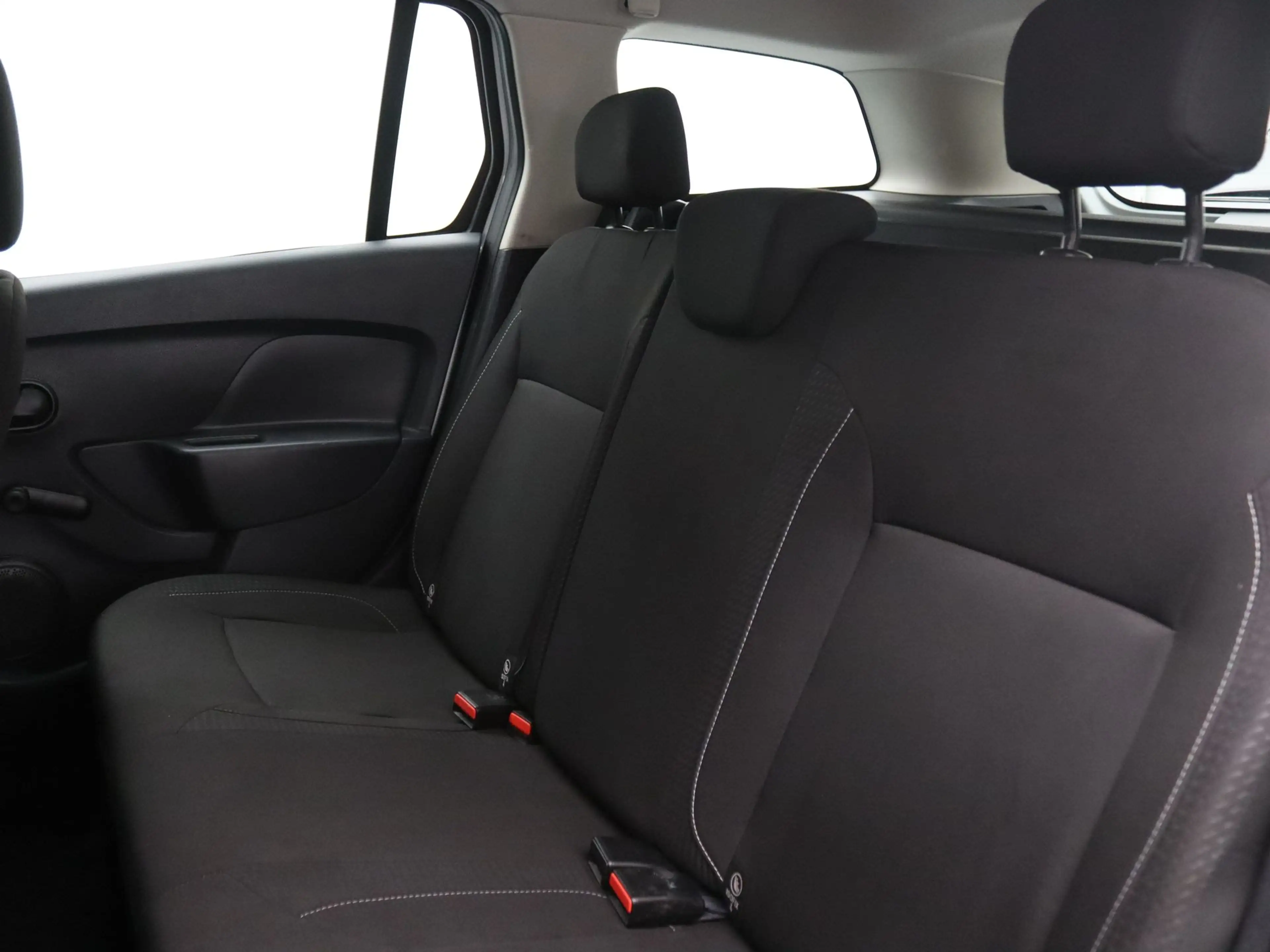 Dacia Logan MCV 100pk TCe Essential Airco — photo 19