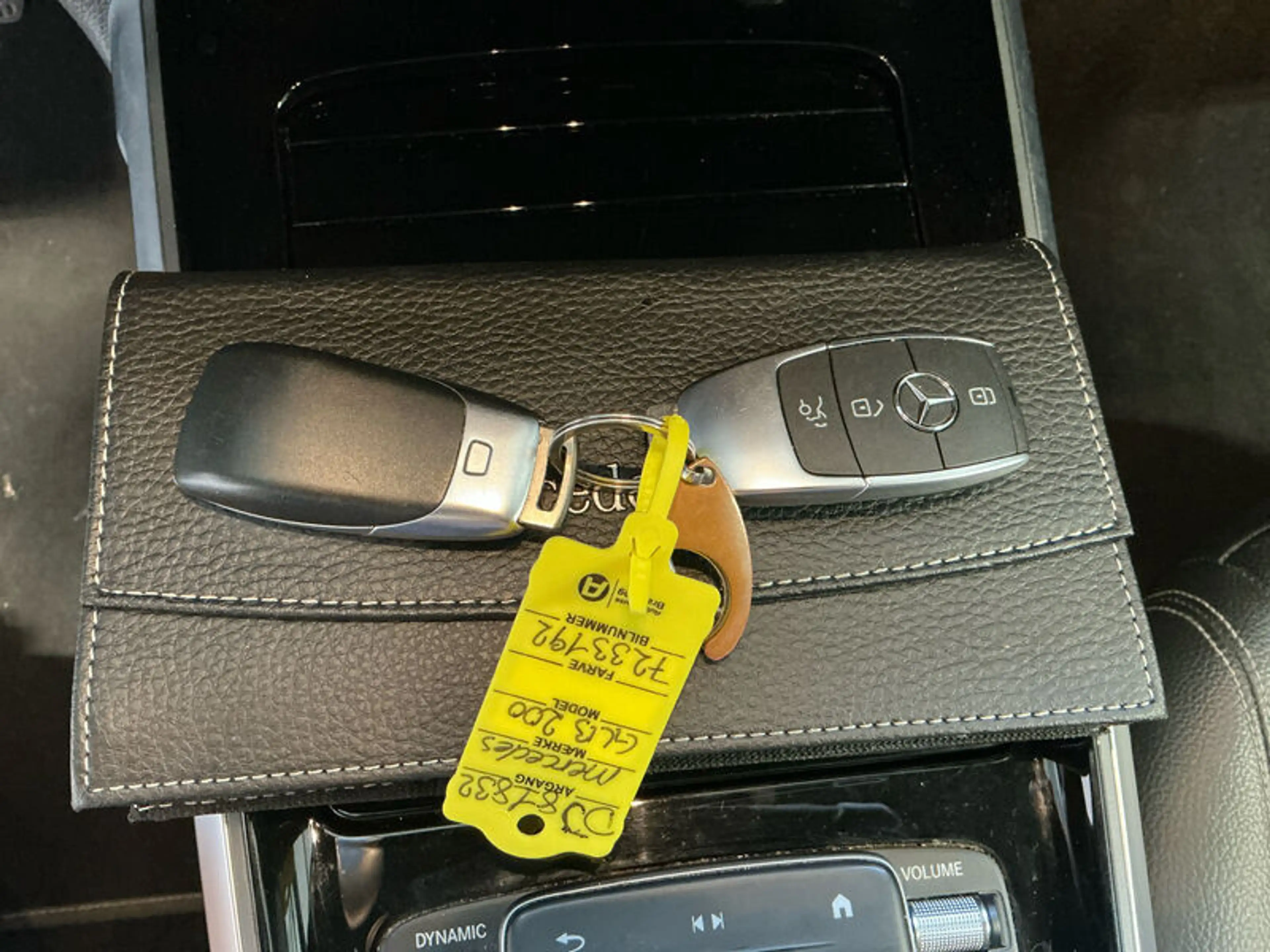 Mercedes-Benz CLA 200 CLA 200 SB KLIMAAUT LED RADIO TEMPO MFL PANO SHZ GSD VC AHK KAMERA T-Leder NAVI RFK — photo 14
