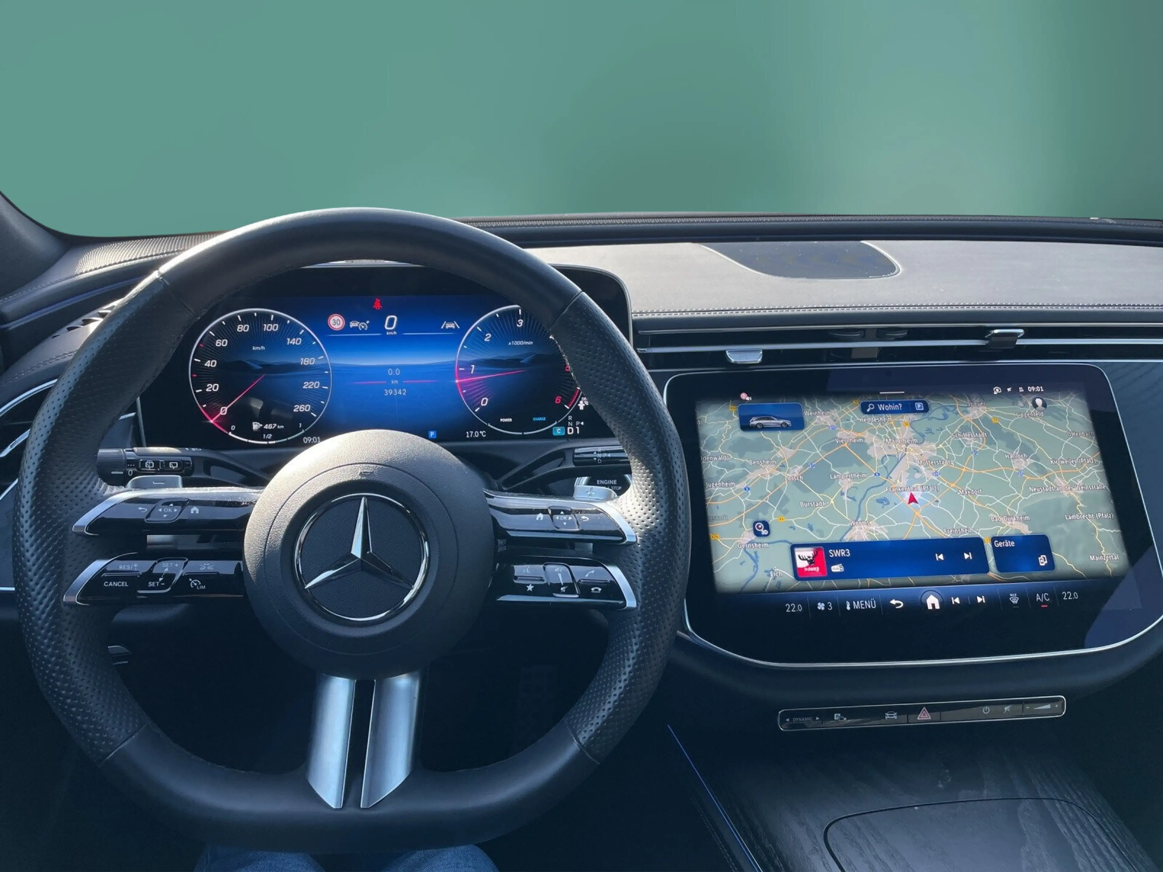 Mercedes-Benz E 220 E 220 d T AMG+NIGHT+AHK+DISTRO+KAMERA+LENKHZ+TWA — photo 14
