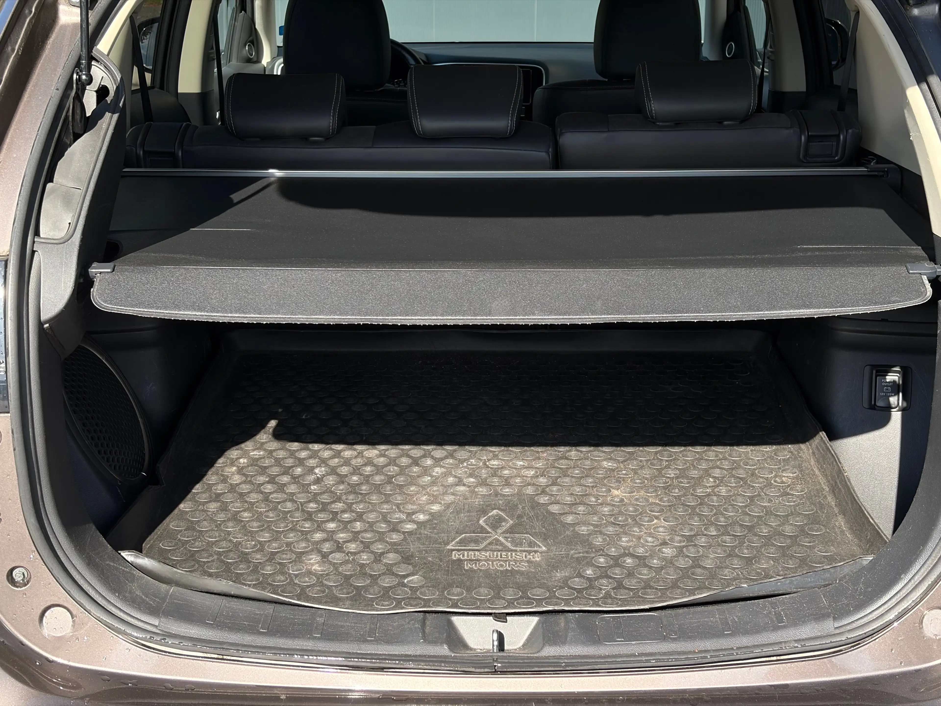 Mitsubishi Outlander 225pk PHEV Intense+ Automaat | Trekhaak 1500 kg ge — photo 31