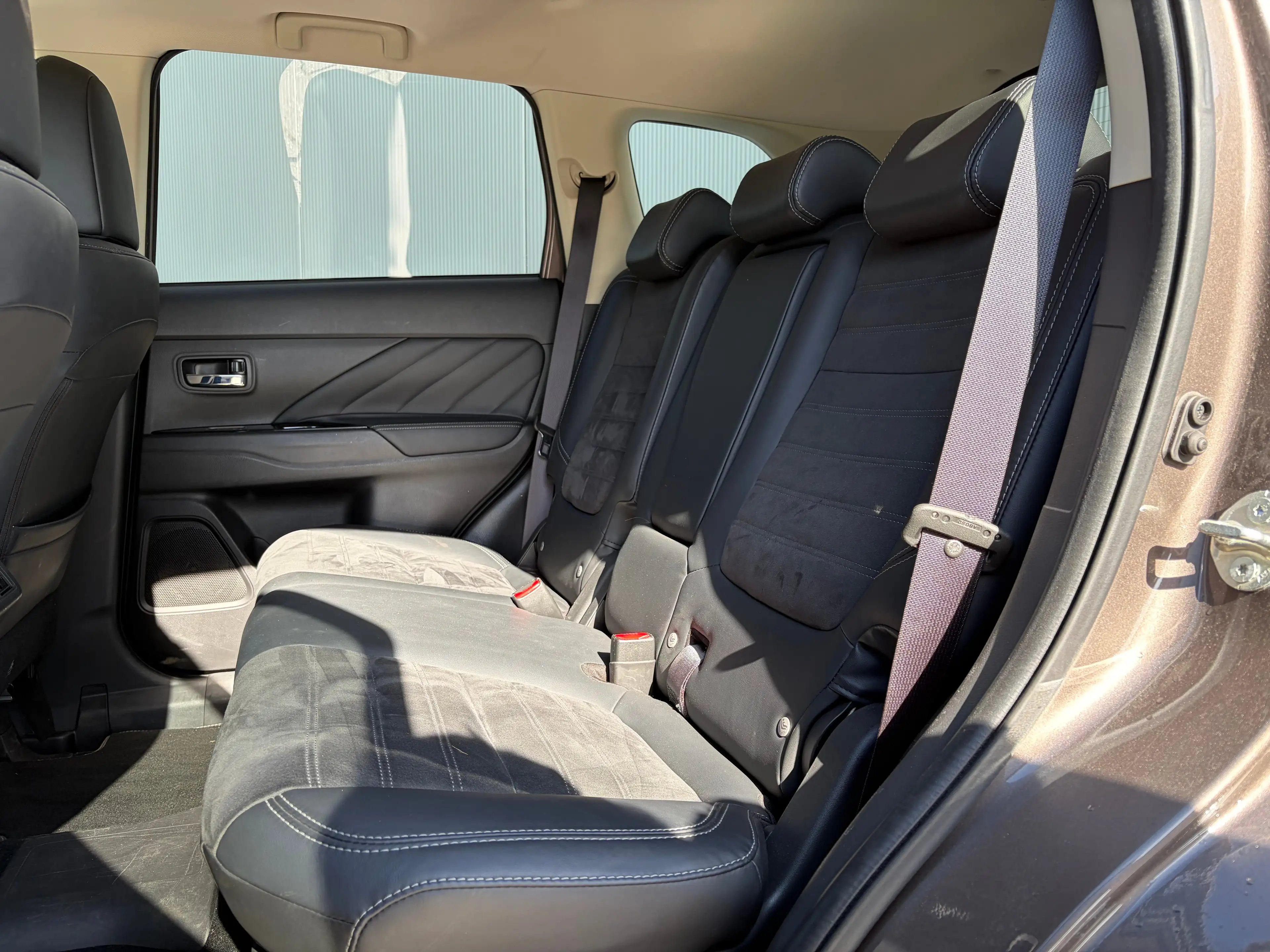 Mitsubishi Outlander 225pk PHEV Intense+ Automaat | Trekhaak 1500 kg ge — photo 22