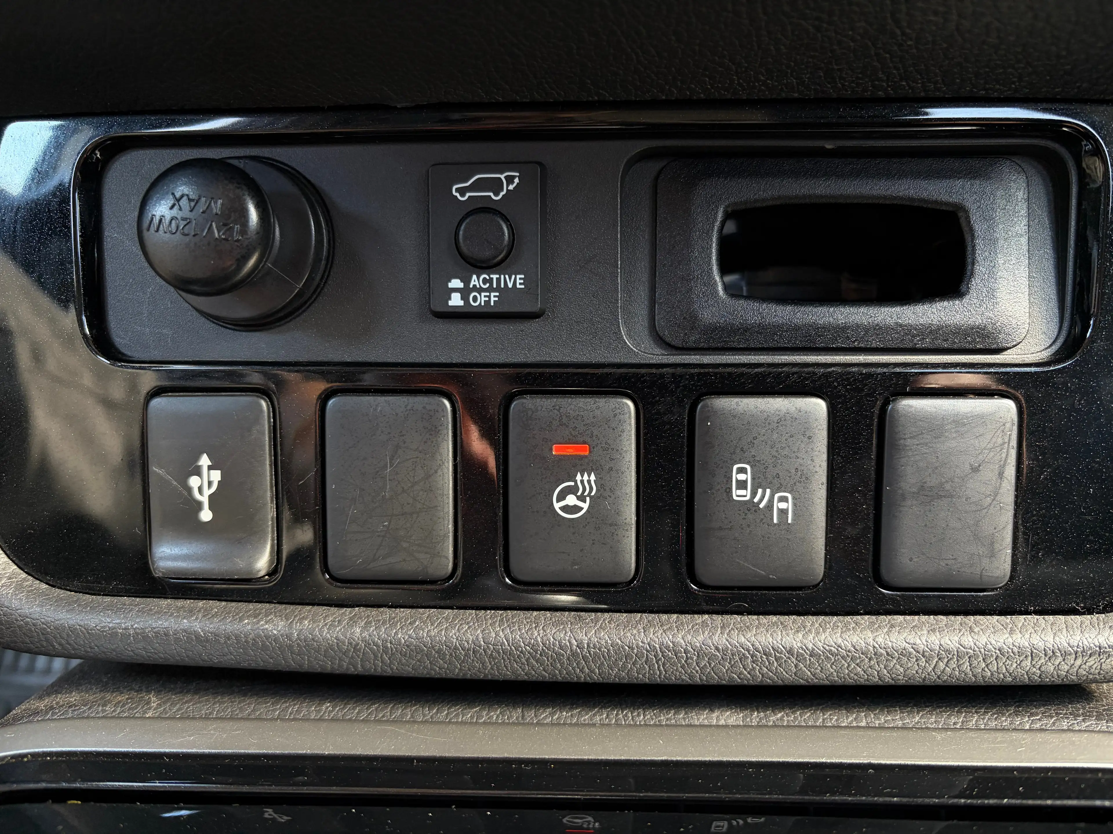 Mitsubishi Outlander 225pk PHEV Intense+ Automaat | Trekhaak 1500 kg ge — photo 35