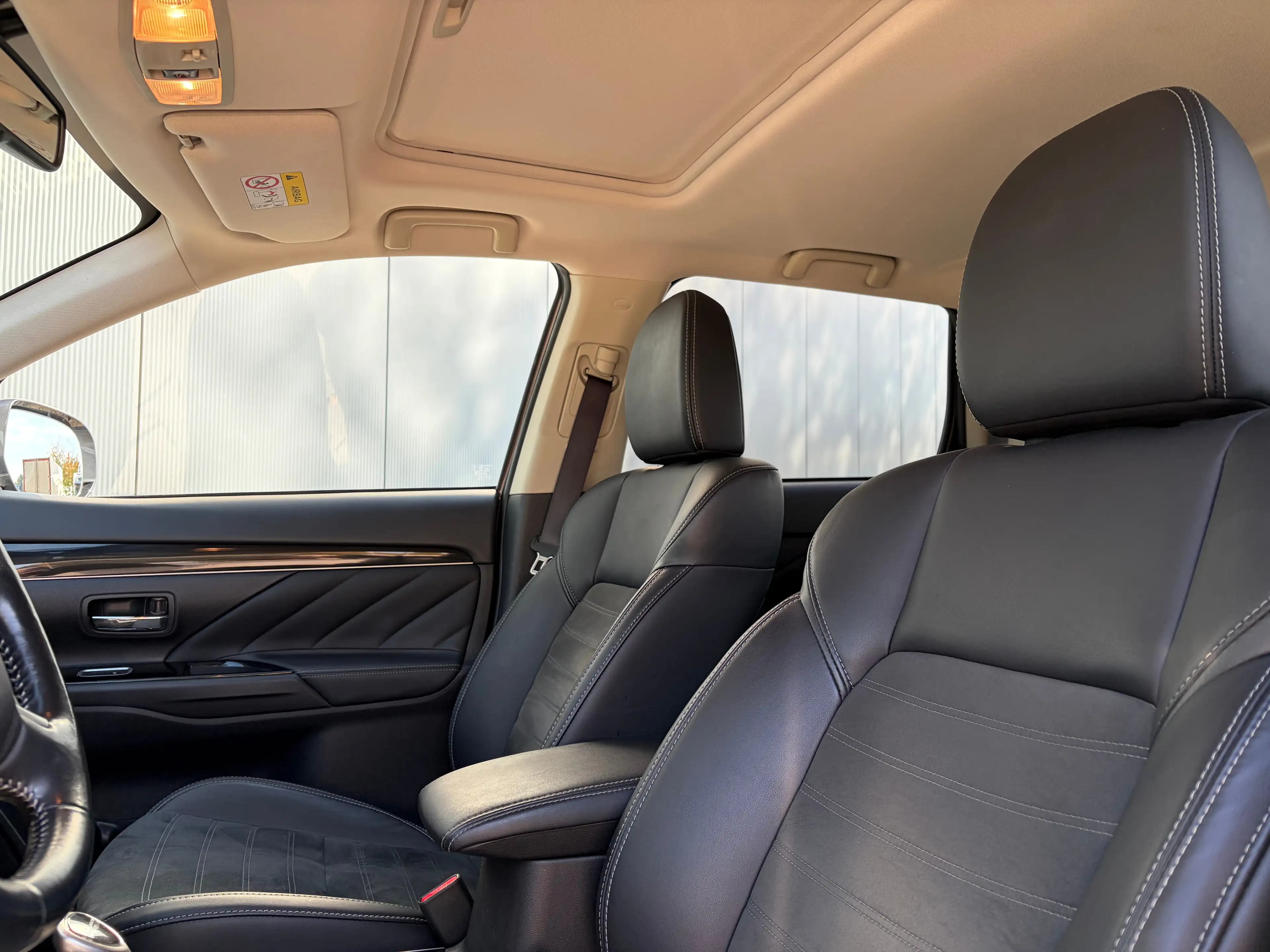 Mitsubishi Outlander 225pk PHEV Intense+ Automaat | Trekhaak 1500 kg ge — photo 16