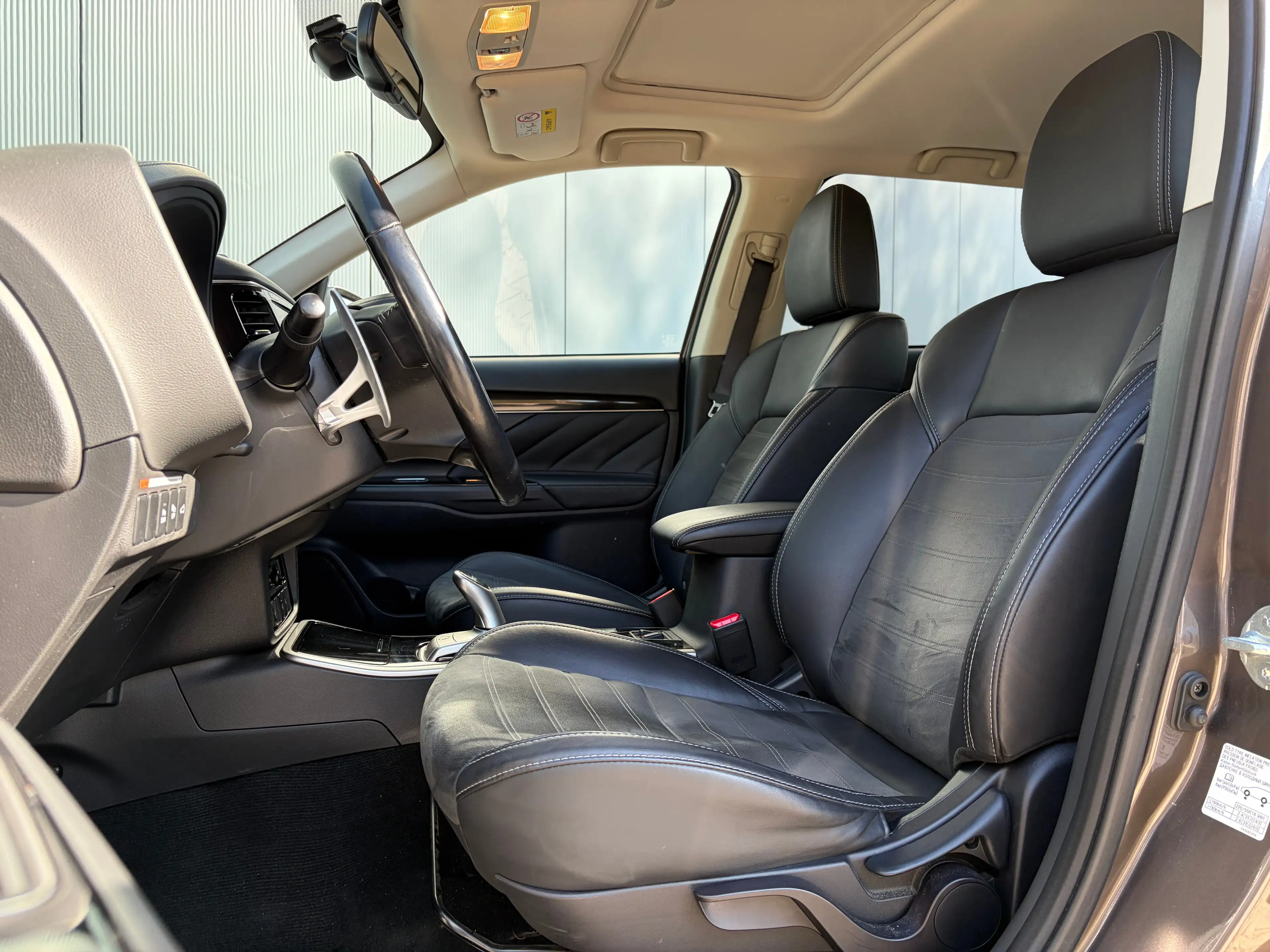 Mitsubishi Outlander 225pk PHEV Intense+ Automaat | Trekhaak 1500 kg ge — photo 15