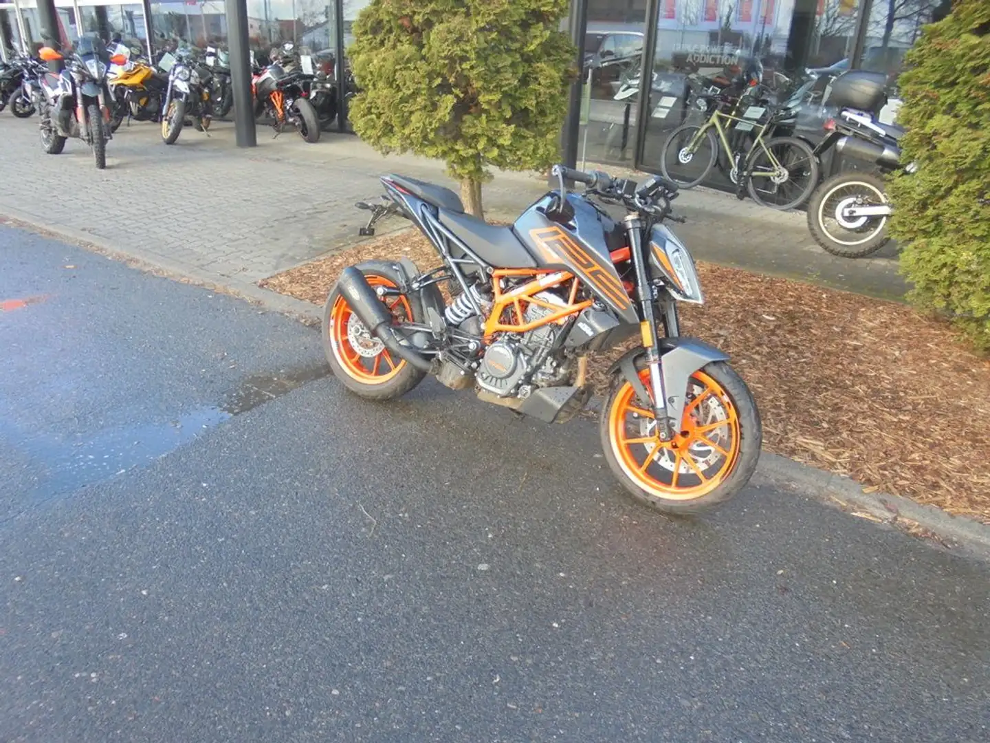 KTM 125 Duke ABS Negro - 2