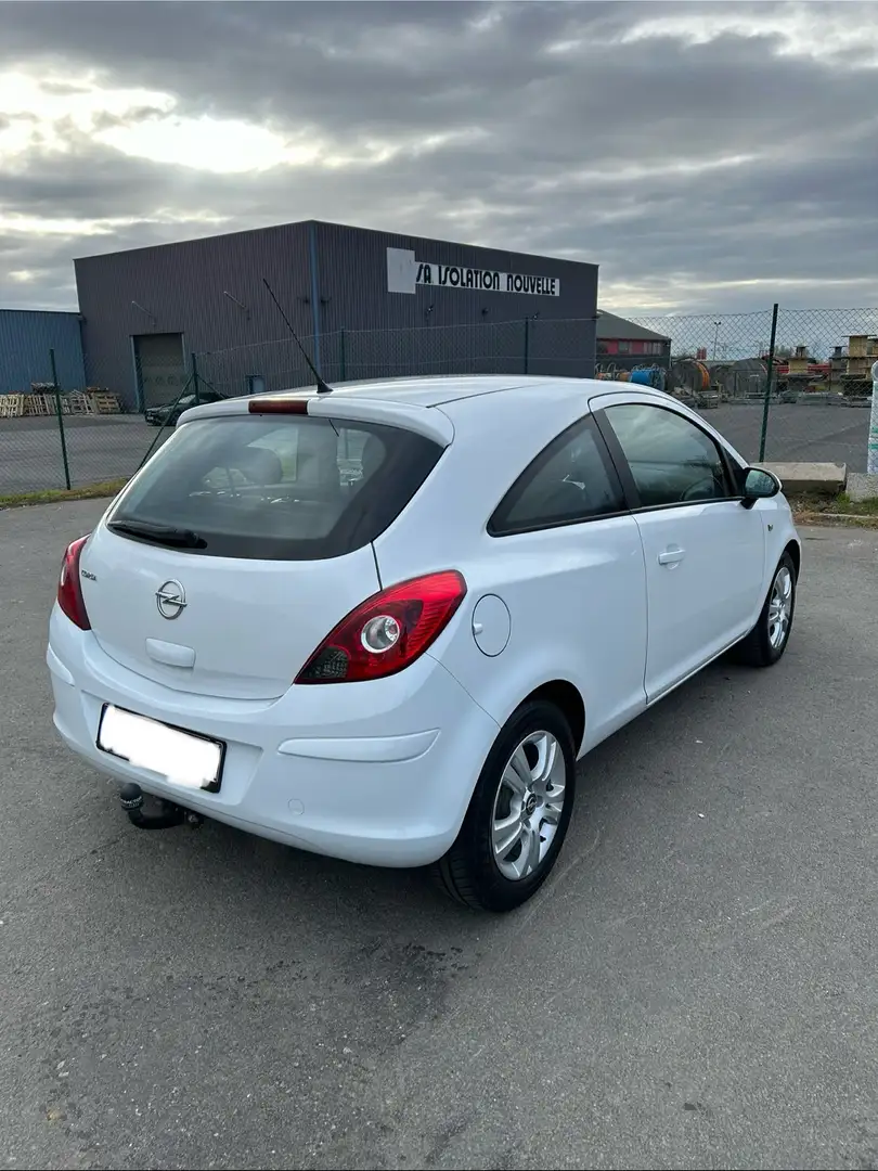 Opel Corsa 1.2i Cosmo Wit - 2