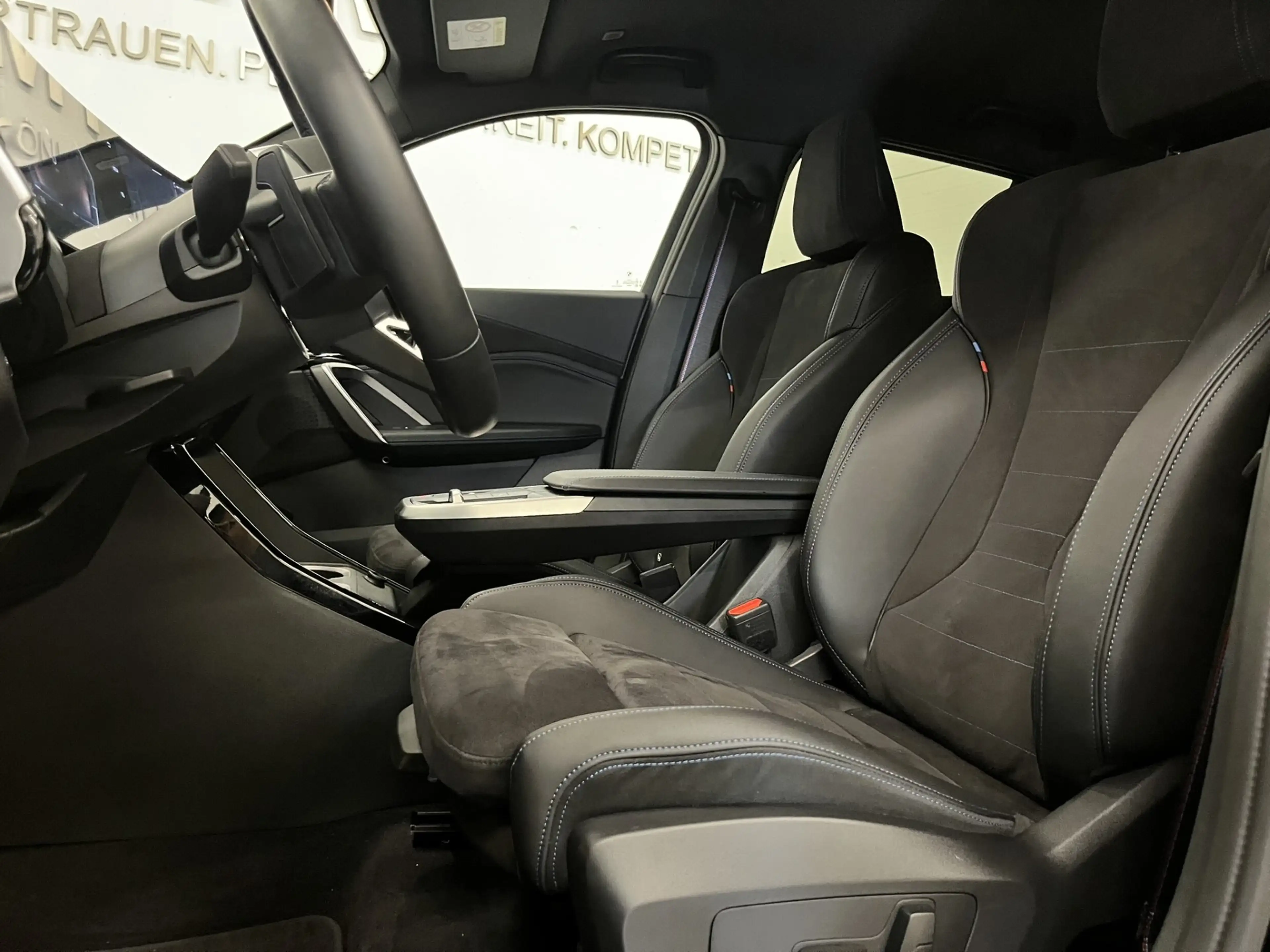 BMW X2 xDrive20d *M-Sportpaket PRO* — photo 13