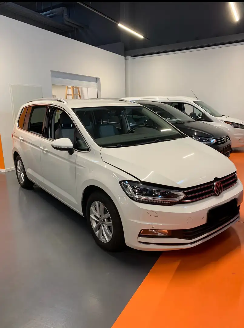 Volkswagen Touran 2.0 TDI SCR (BlueMotion Technology) Highline - 1